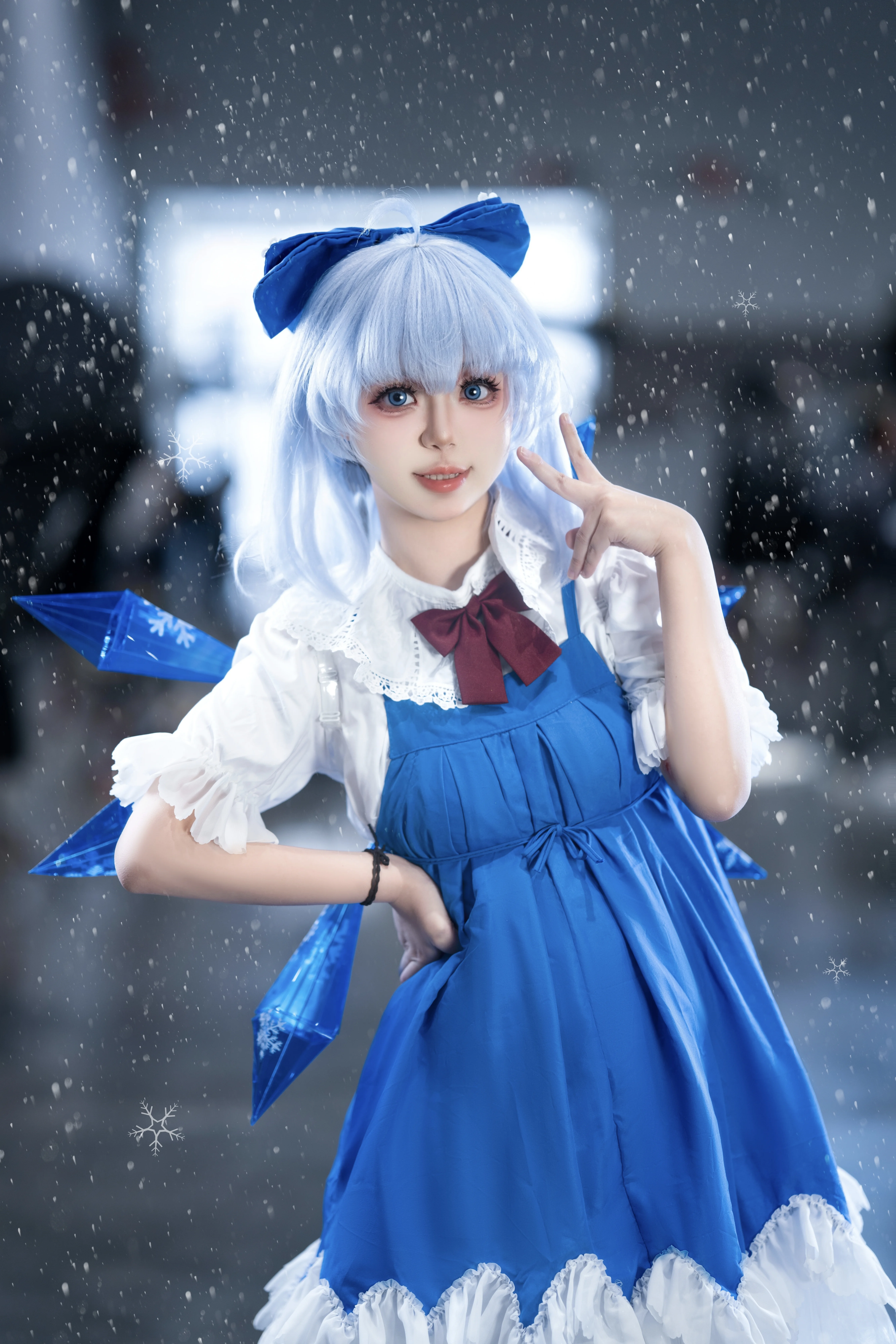 【チルノのコスプレ】厦門ゴールデン・ドルフィンアニメイベントでの氷の妖精 - 4 枚目