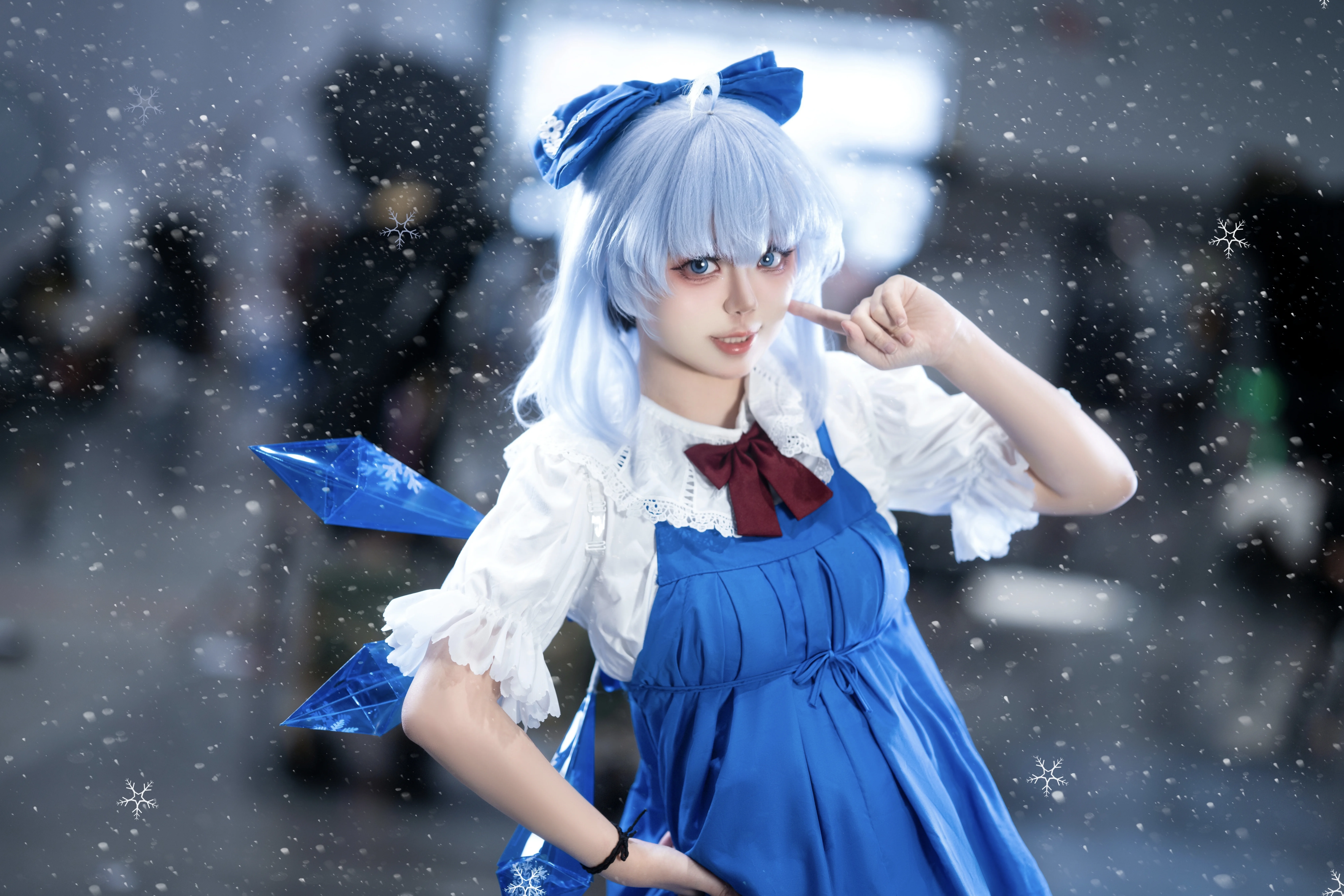 【チルノのコスプレ】厦門ゴールデン・ドルフィンアニメイベントでの氷の妖精 - 5 枚目