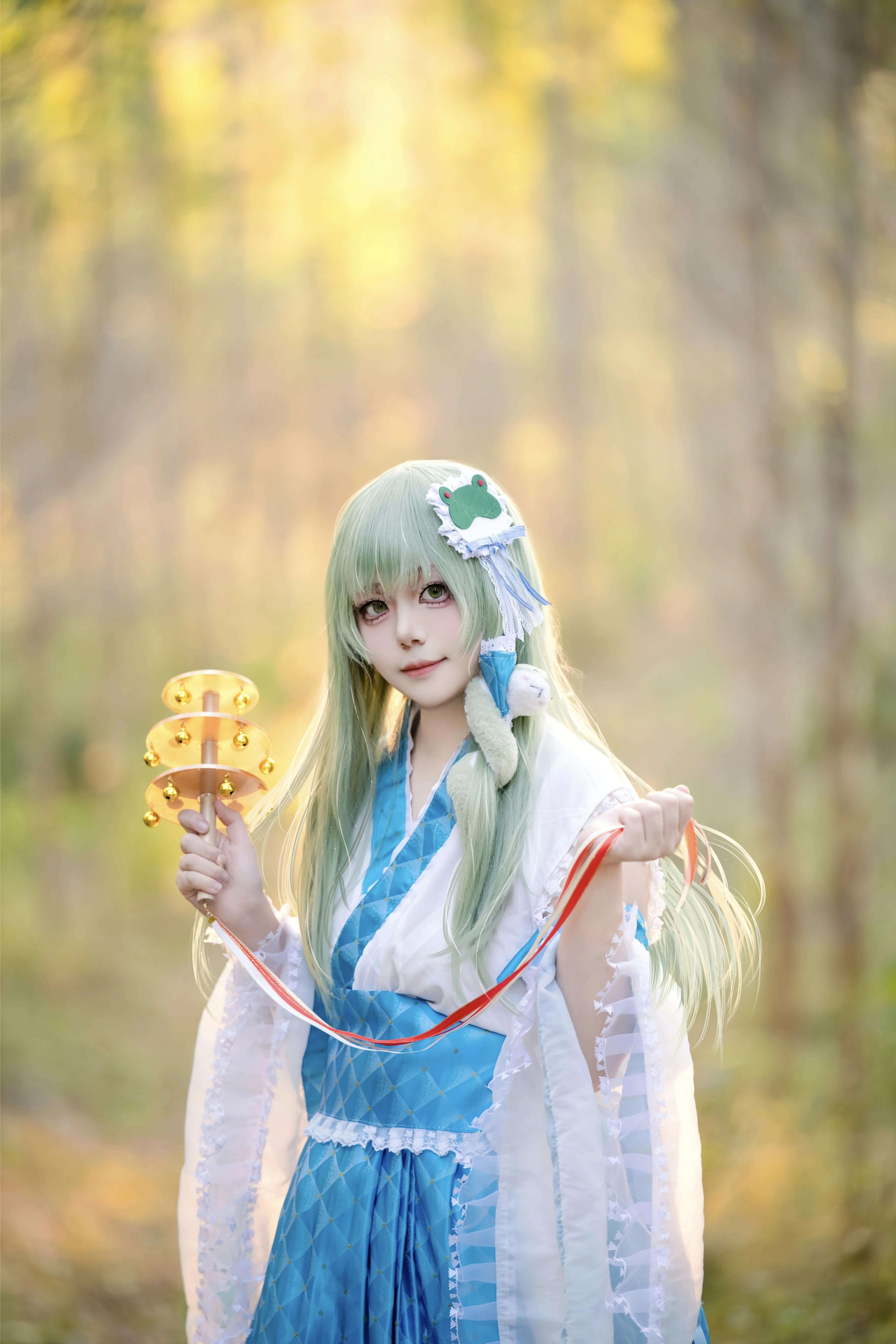 【東風谷早苗 コスプレ】東方風神録、木漏れ日の残照に映える純真な信仰