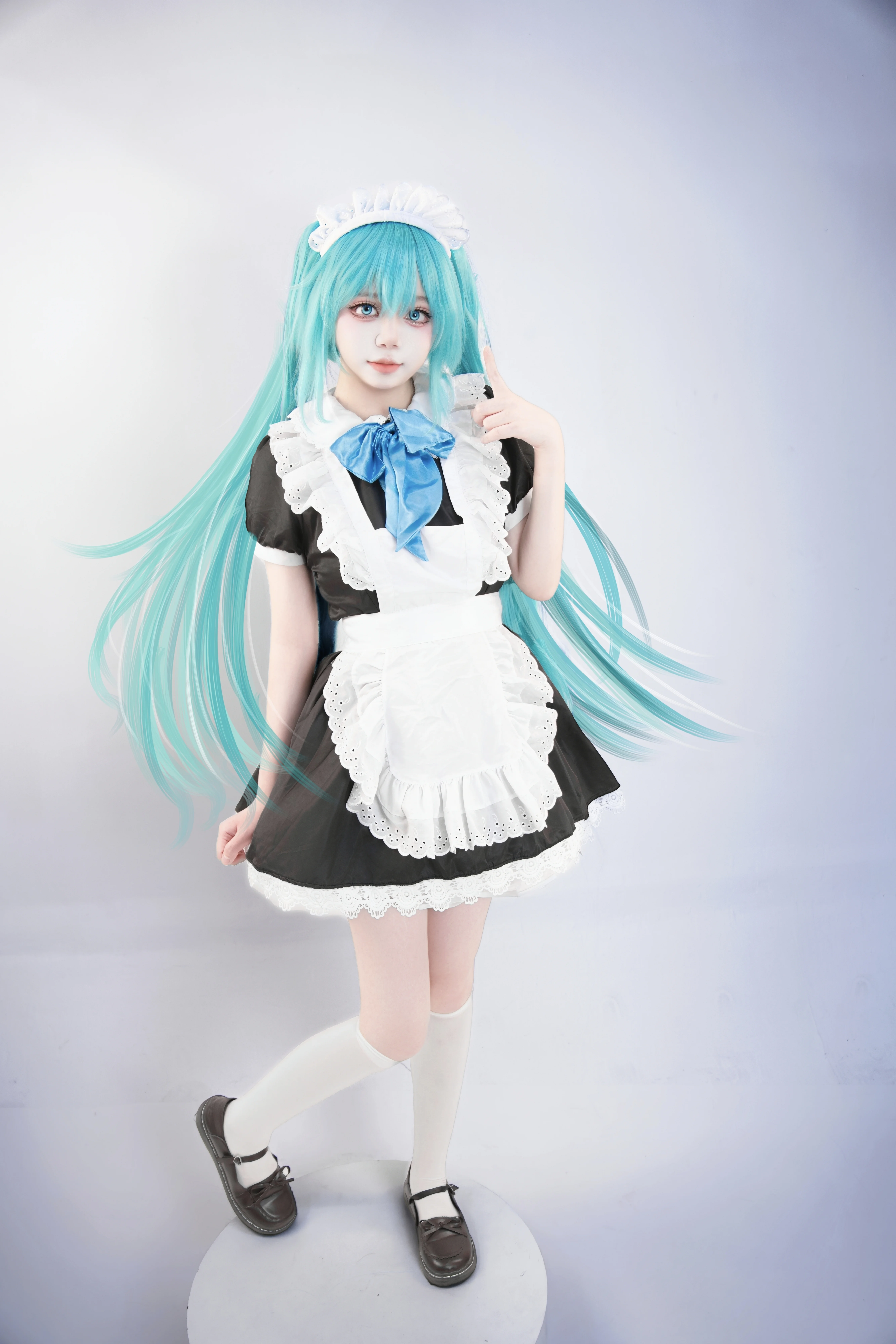 【初音未來cos】穿上黑白女僕裝，今天為您服務 - 第 2 張