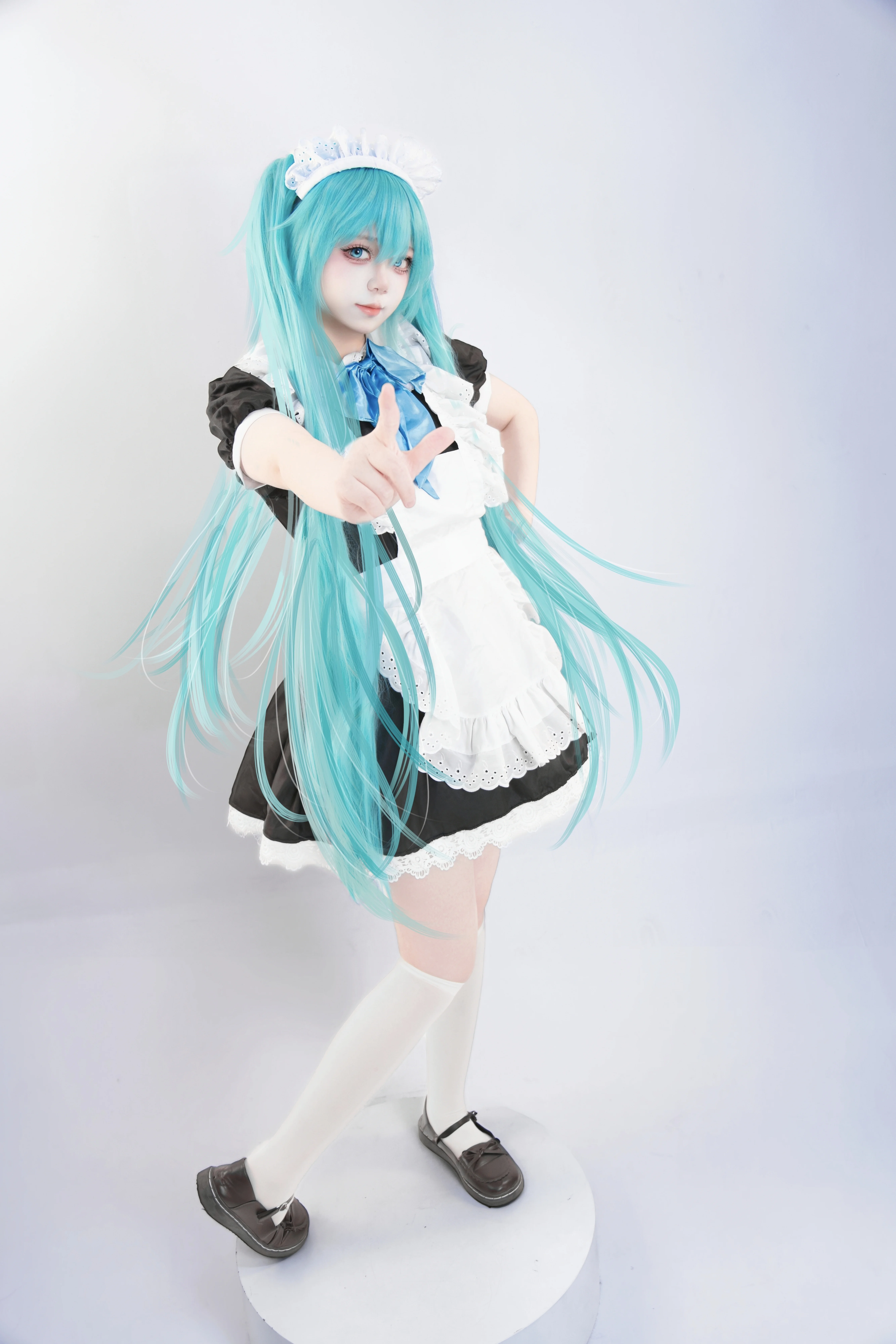 【初音未來cos】穿上黑白女僕裝，今天為您服務 - 第 3 張