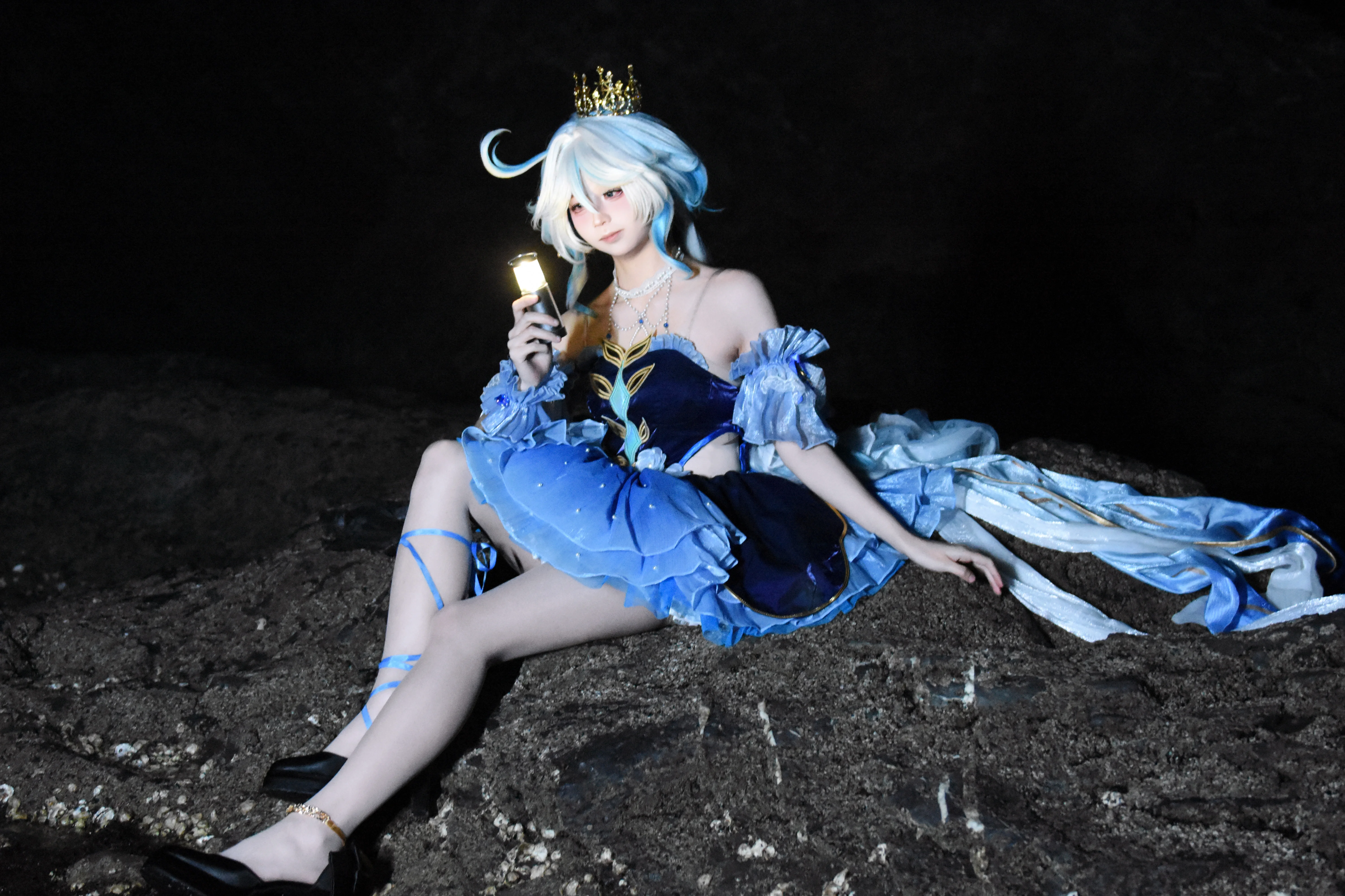 【芙宁娜cos】原神水神的静谧夜曲 - 第 4 张