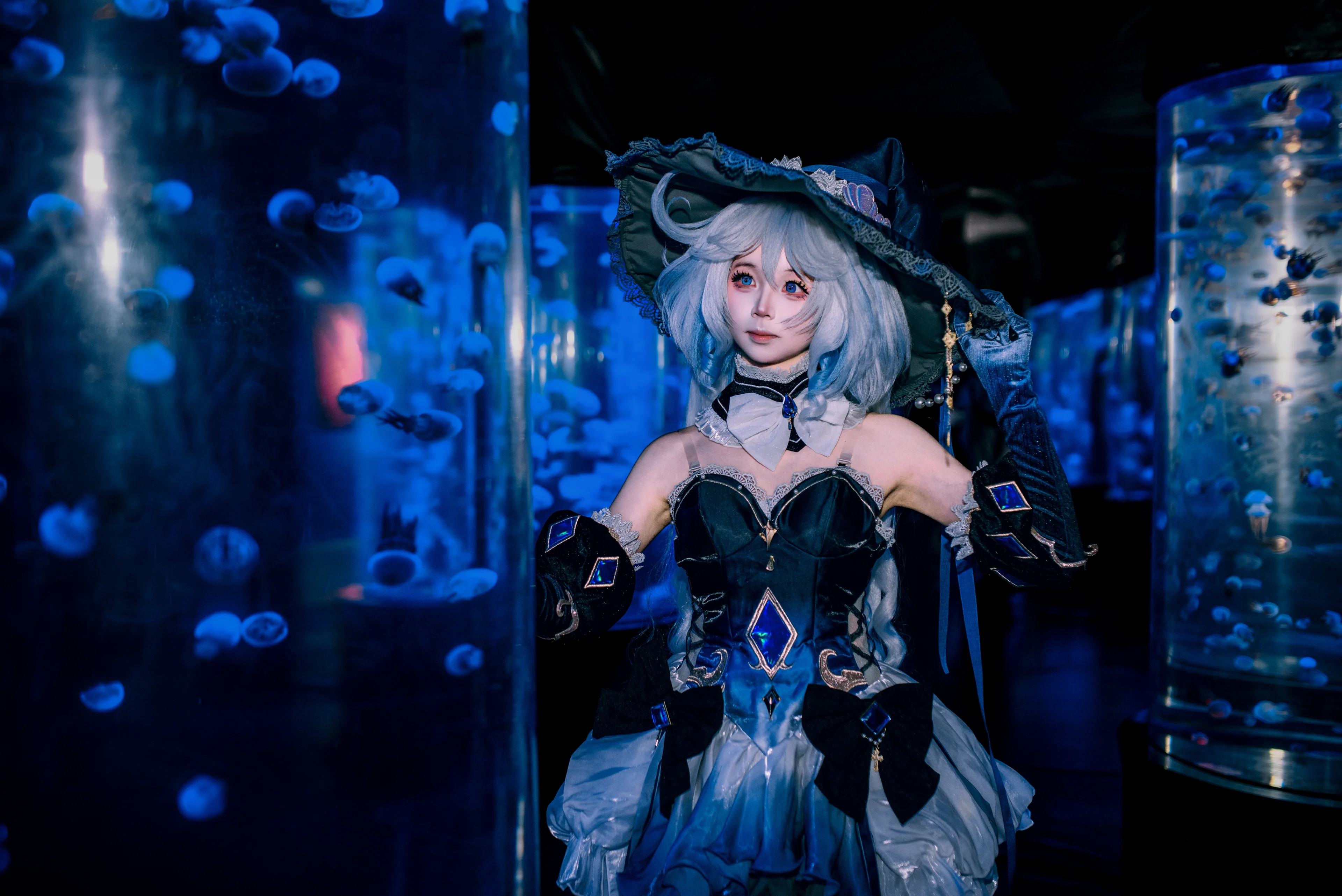【芙宁娜cos】原神水族馆私设深海魔女 - 第 8 张