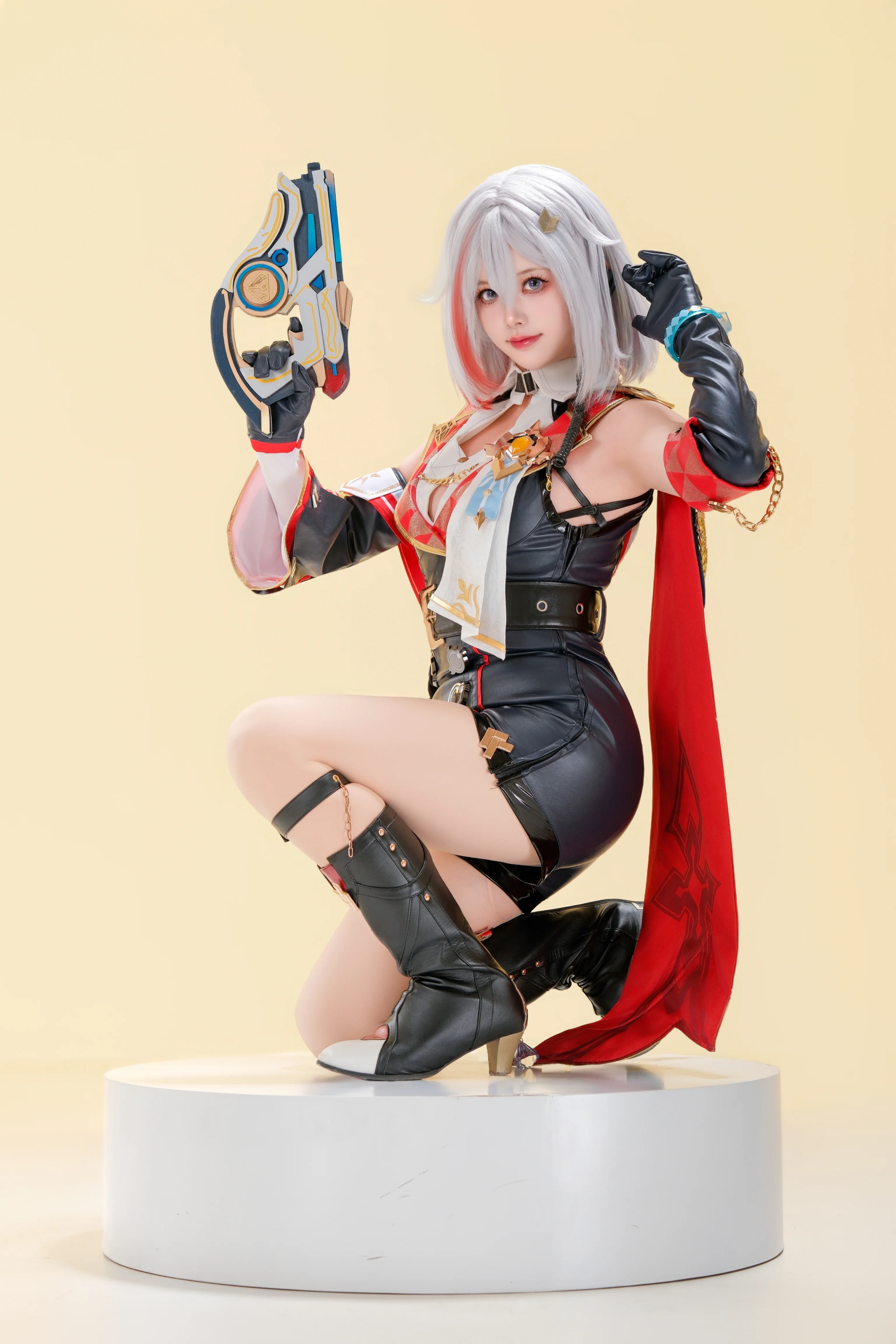 【托帕cos】崩坏星穹铁道星际和平公司总监的日常
