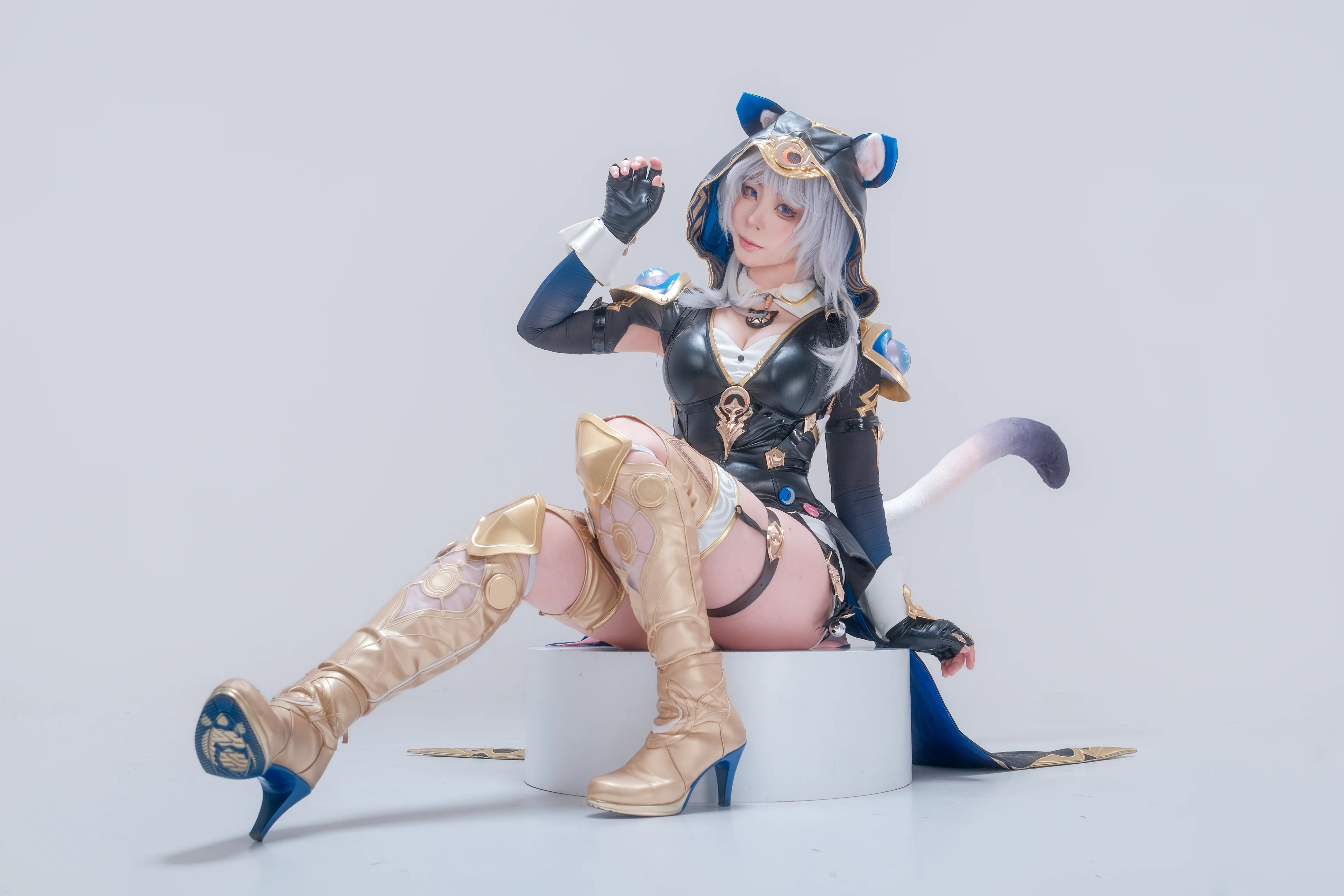 【赛飞儿cos】崩坏星穹铁道里的猫耳少女 - 第 2 张