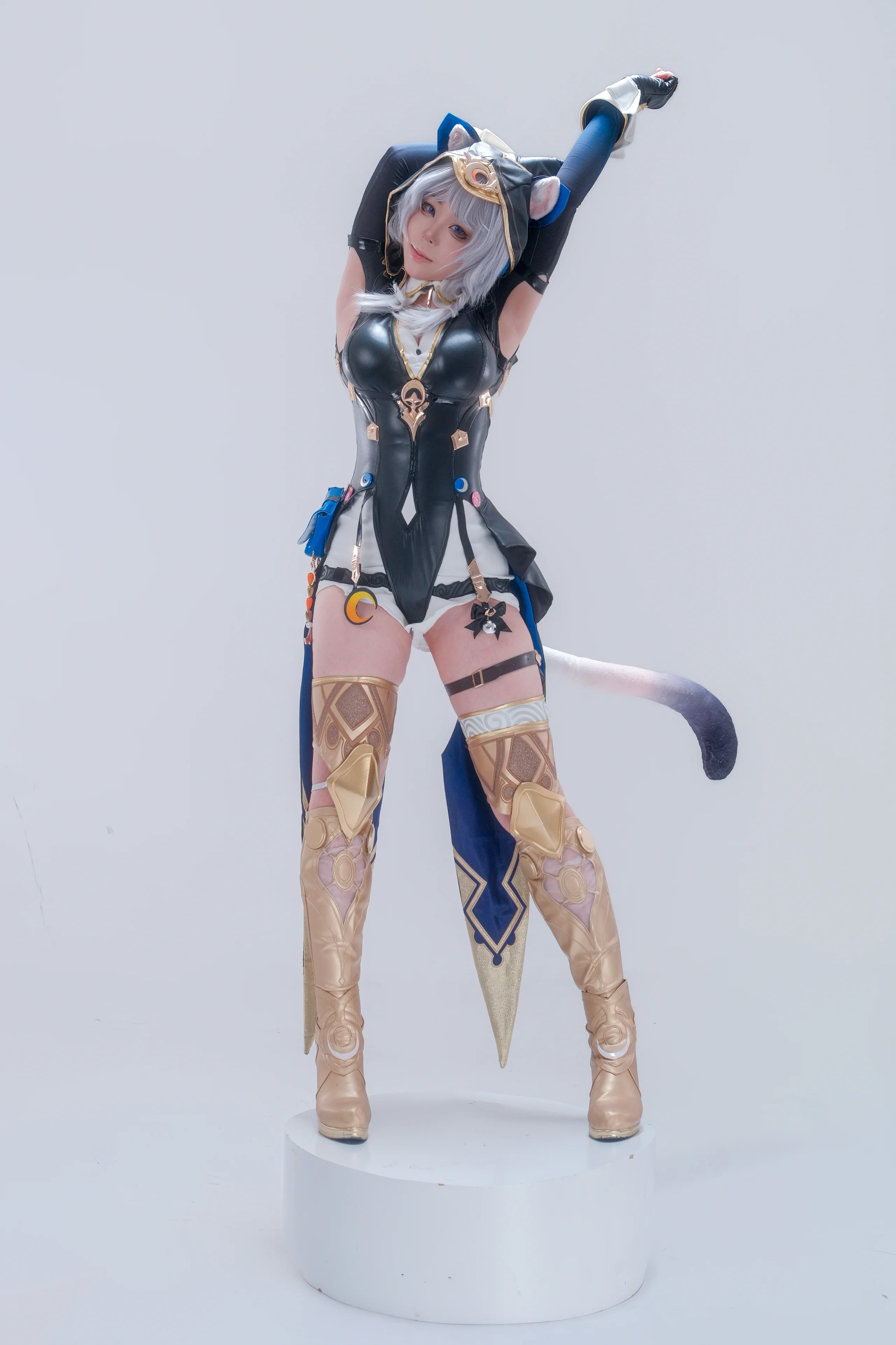 【赛飞儿cos】崩坏星穹铁道里的猫耳少女 - 第 3 张
