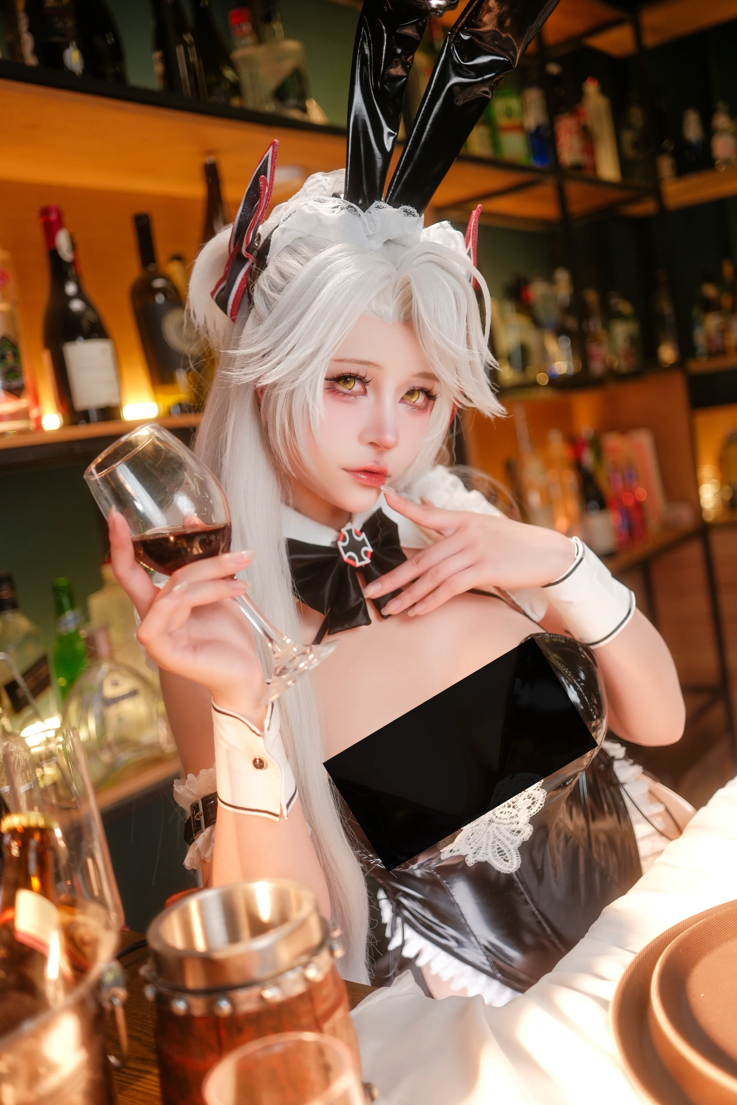 【欧根亲王cos】碧蓝航线里的微醺吧台时光 - 第 2 张