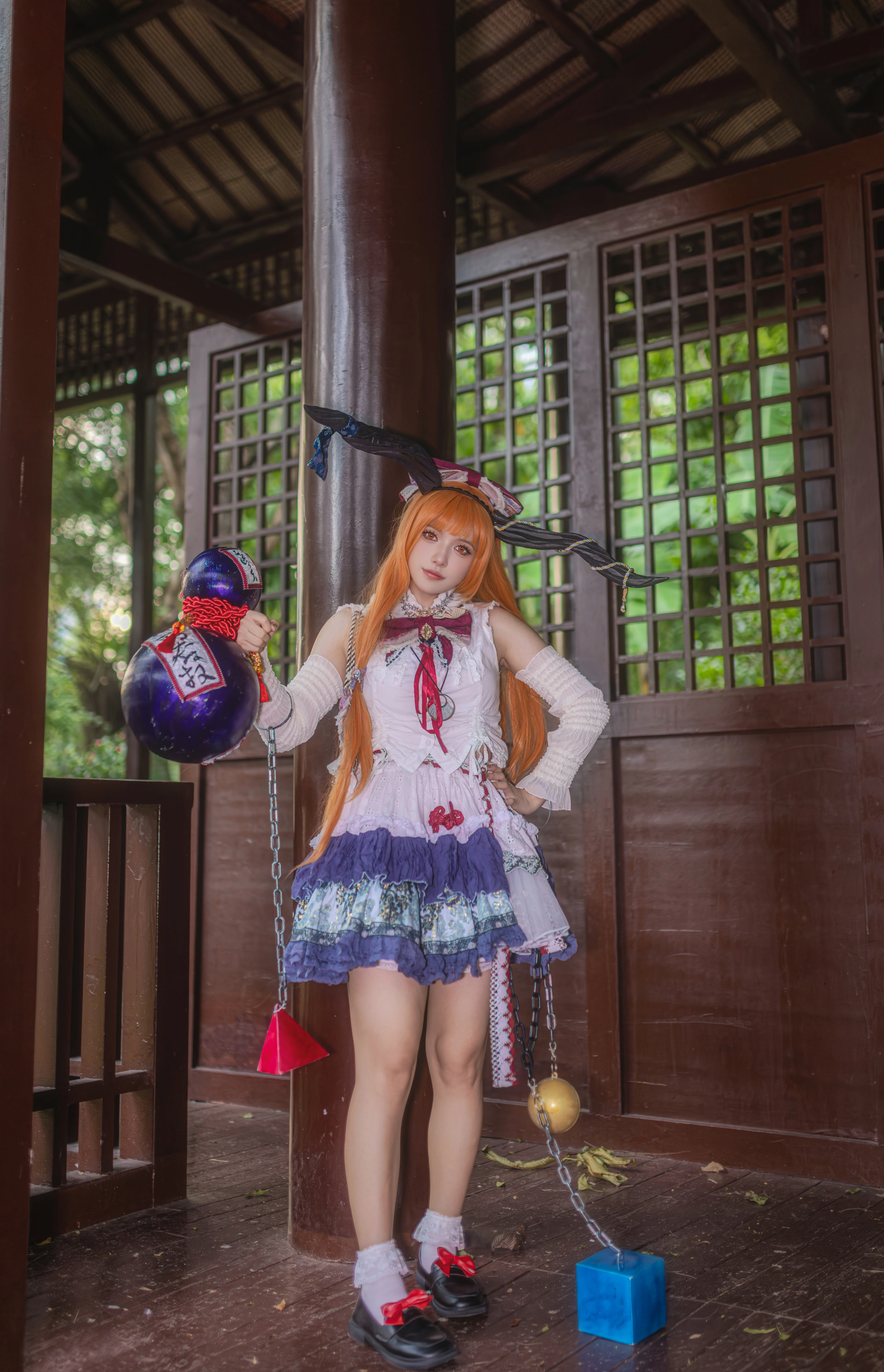 【伊吹萃香コスプレ】東方Projectの鬼の王、酒瓢箪と鎖もバッチリ揃いました