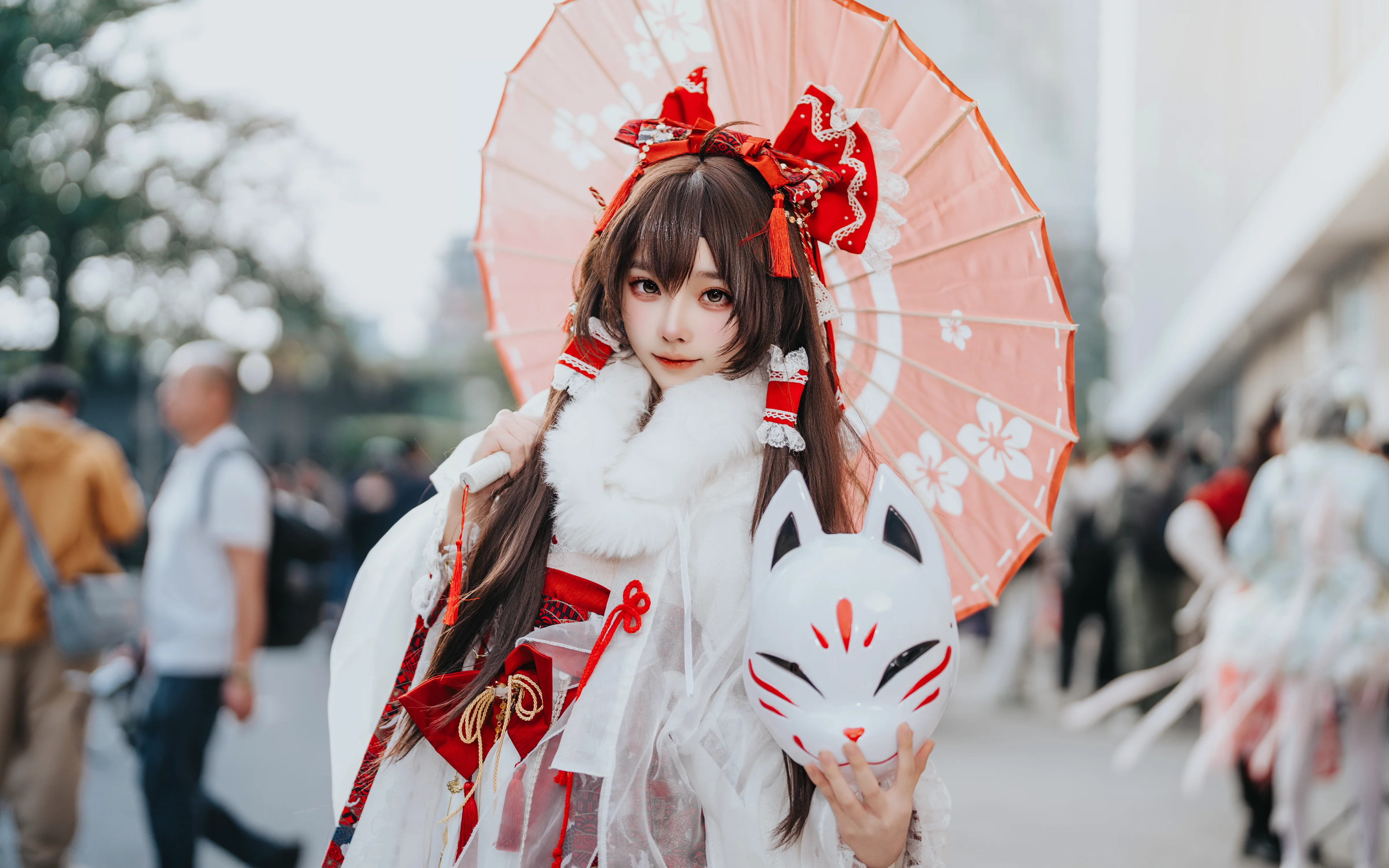 【灵梦cos】元旦萤火虫漫展的红白巫女