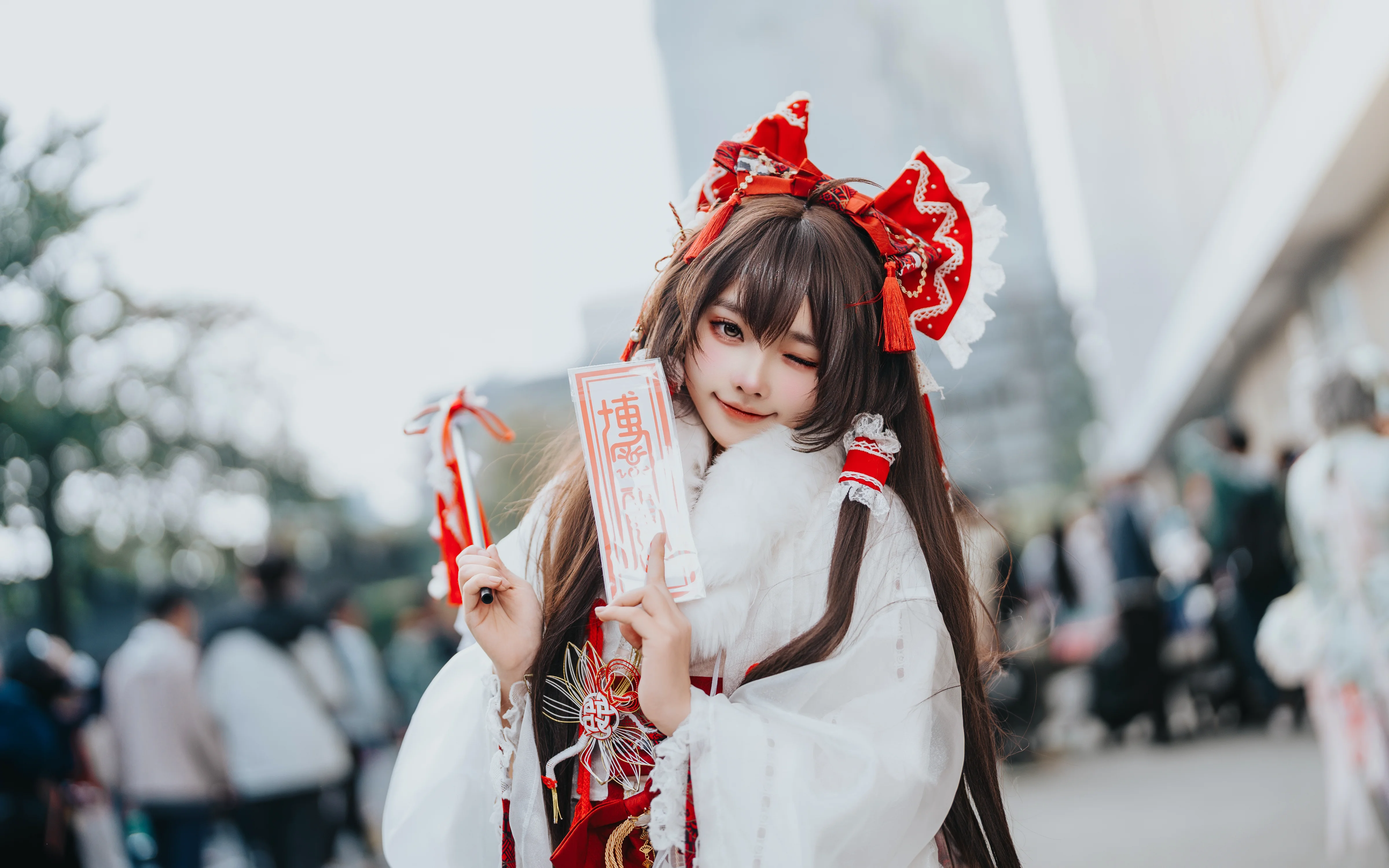 【灵梦cos】元旦萤火虫漫展的红白巫女 - 第 8 张