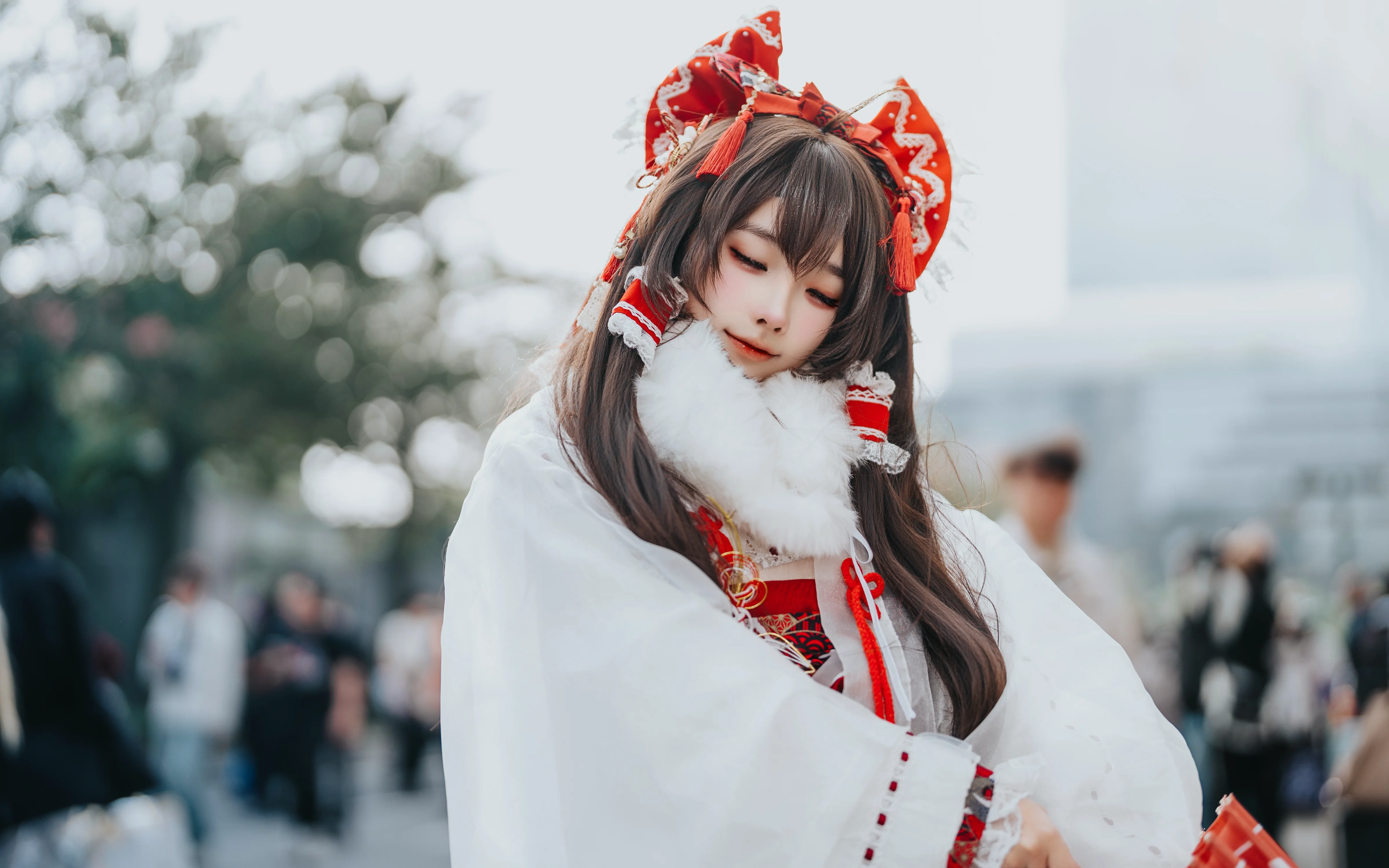 【灵梦cos】元旦萤火虫漫展的红白巫女 - 第 9 张