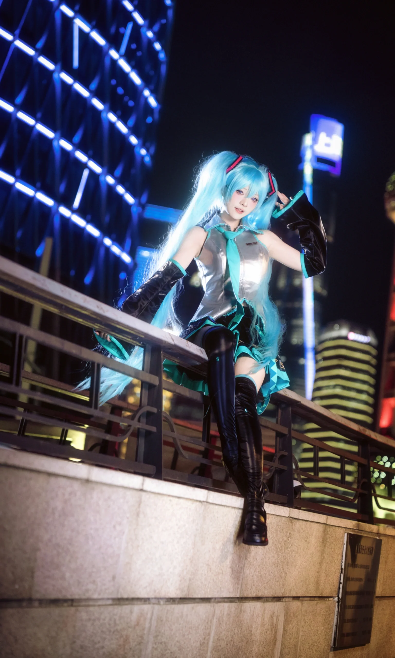 [Hatsune Miku cosplay] VOCALOID Night Neon, Jiulong Road Urban Roaming - Image 4