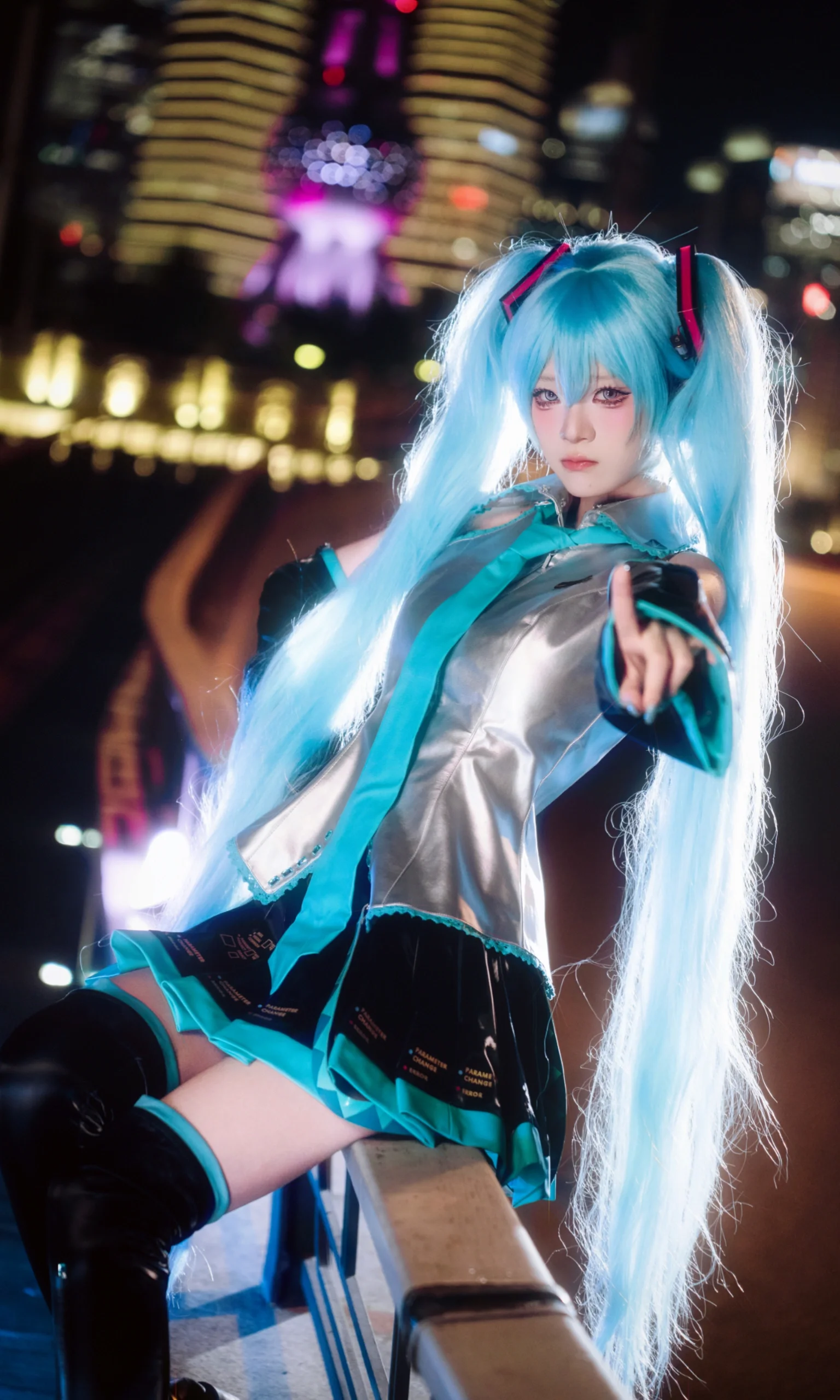 [Hatsune Miku cosplay] VOCALOID Night Neon, Jiulong Road Urban Roaming - Image 6