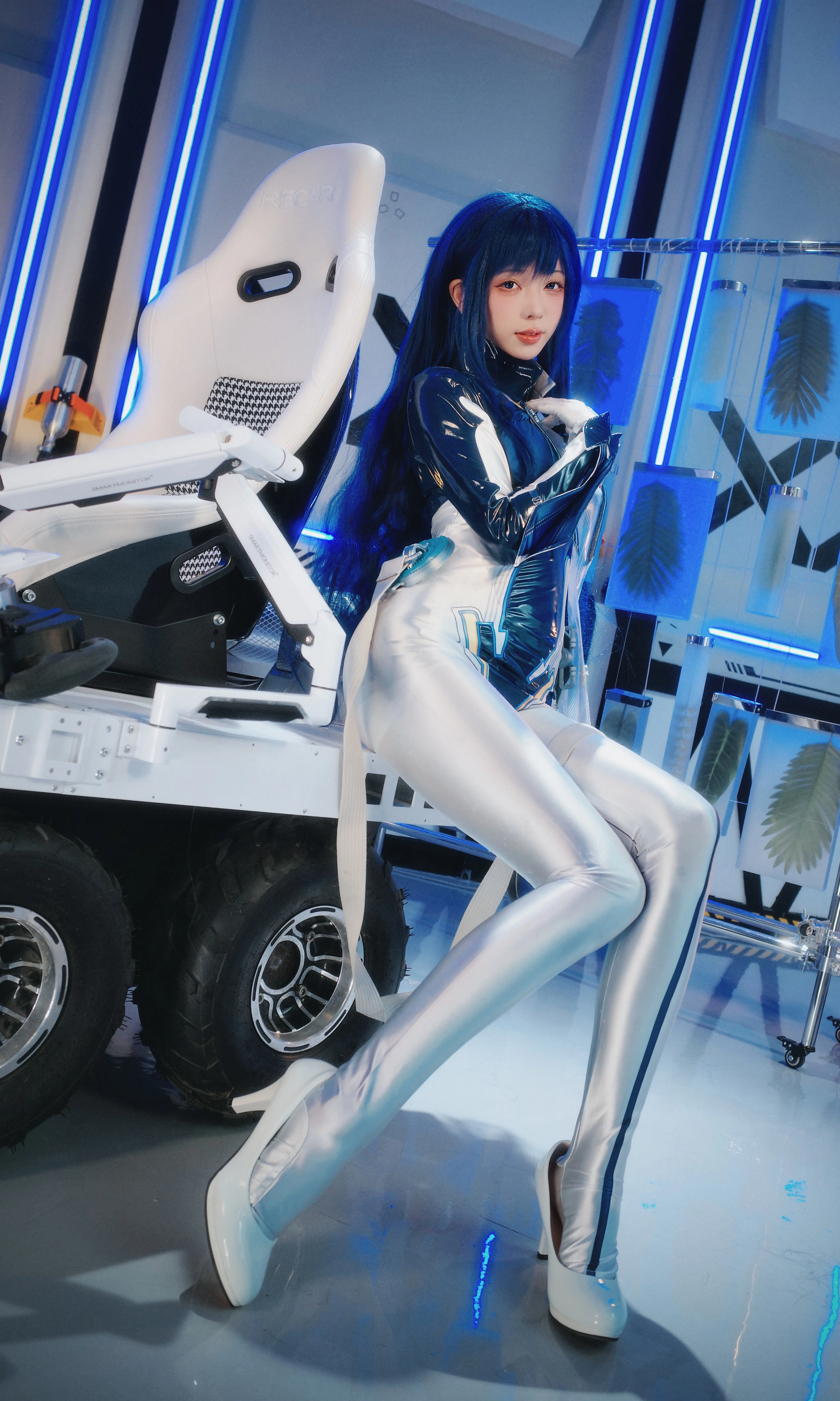 【渡鸦cos】剑星与胜利女神联动，冷艳科技感棚拍 - 第 4 张