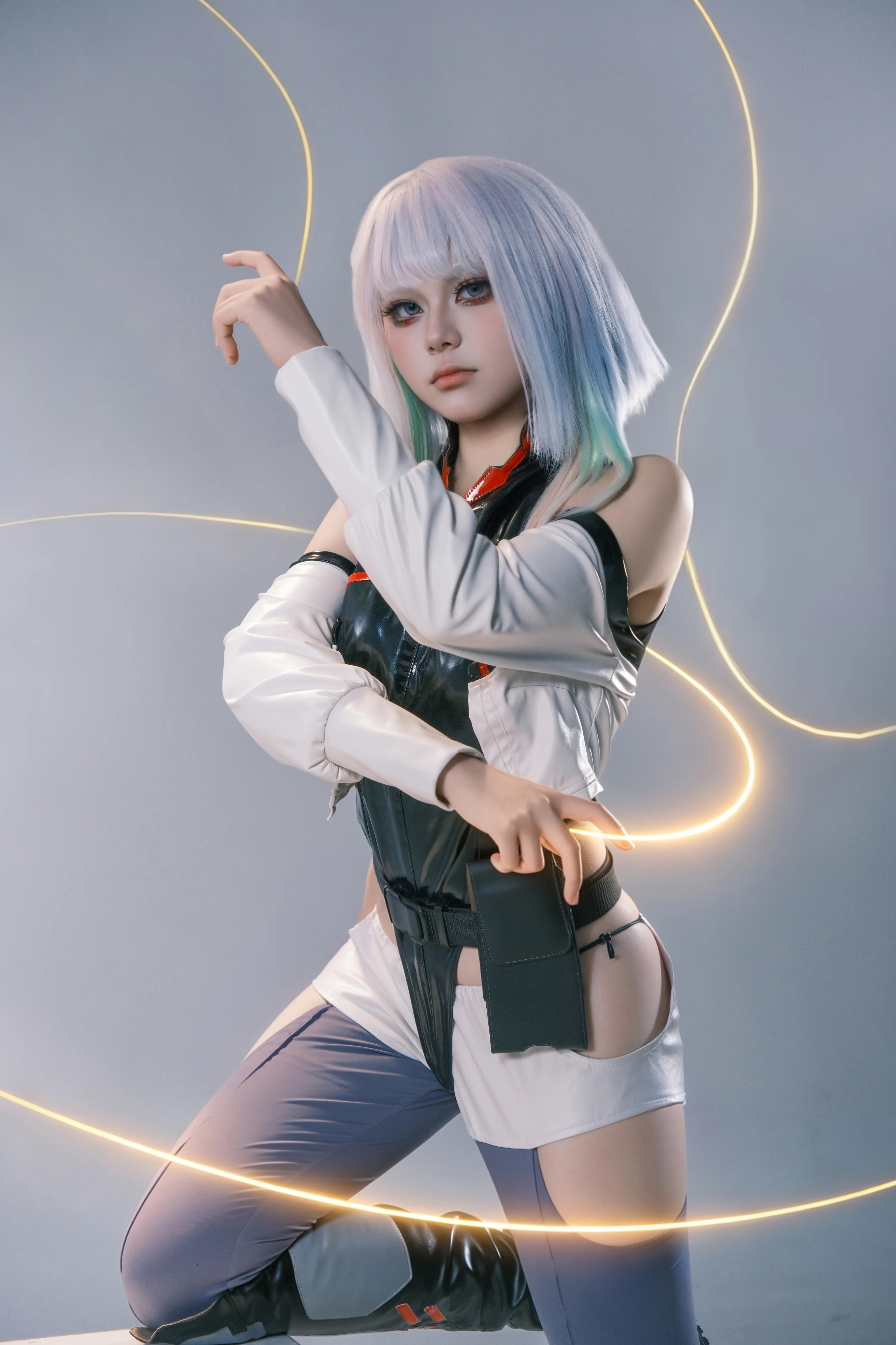 【露西cos】赛博朋克边缘行者x鸣潮联动，夜之城的那抹灰蓝光影