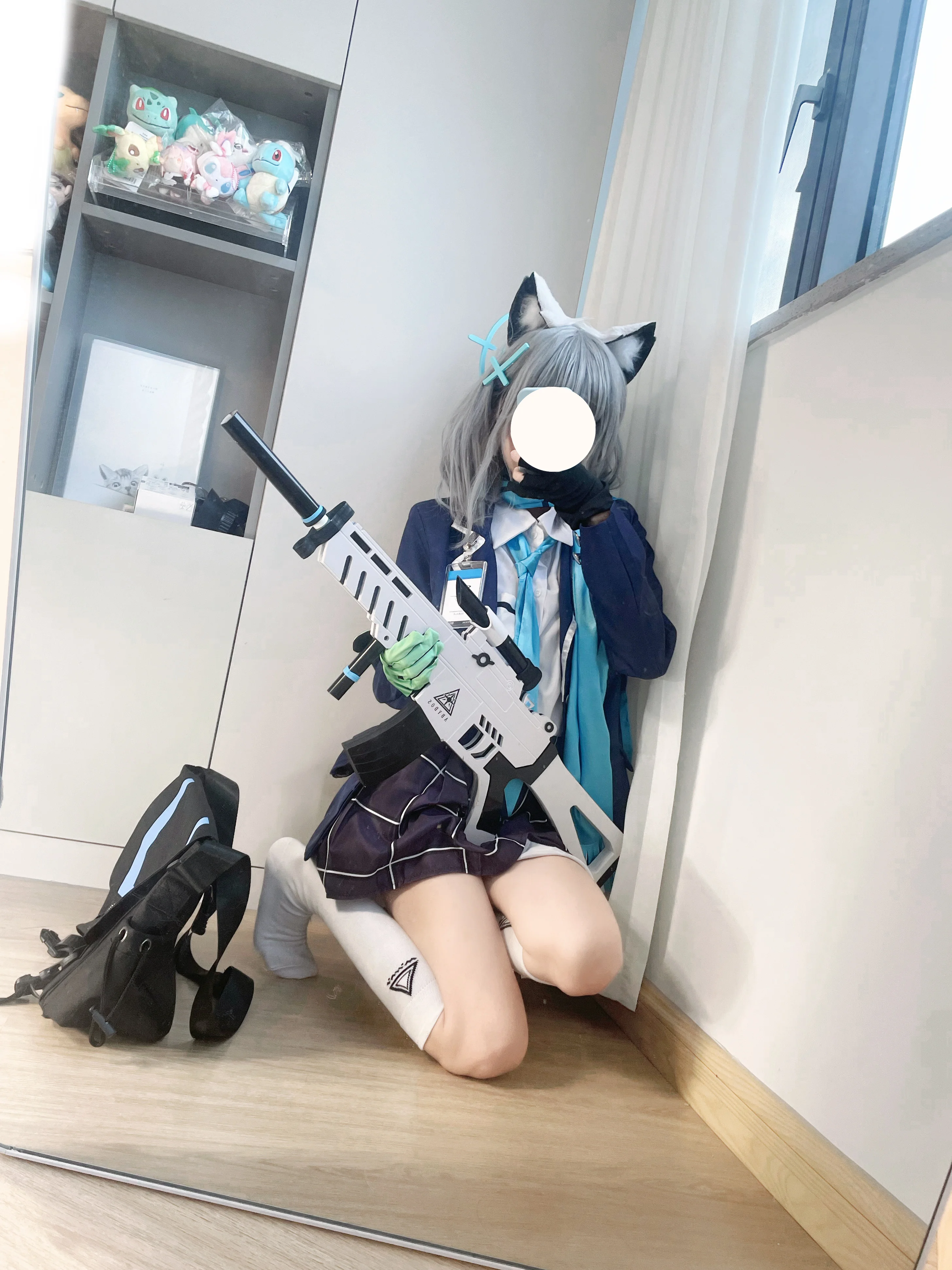【砂狼白子cos】蔚蓝档案的战术少女日常对镜拍 - 第 1 张