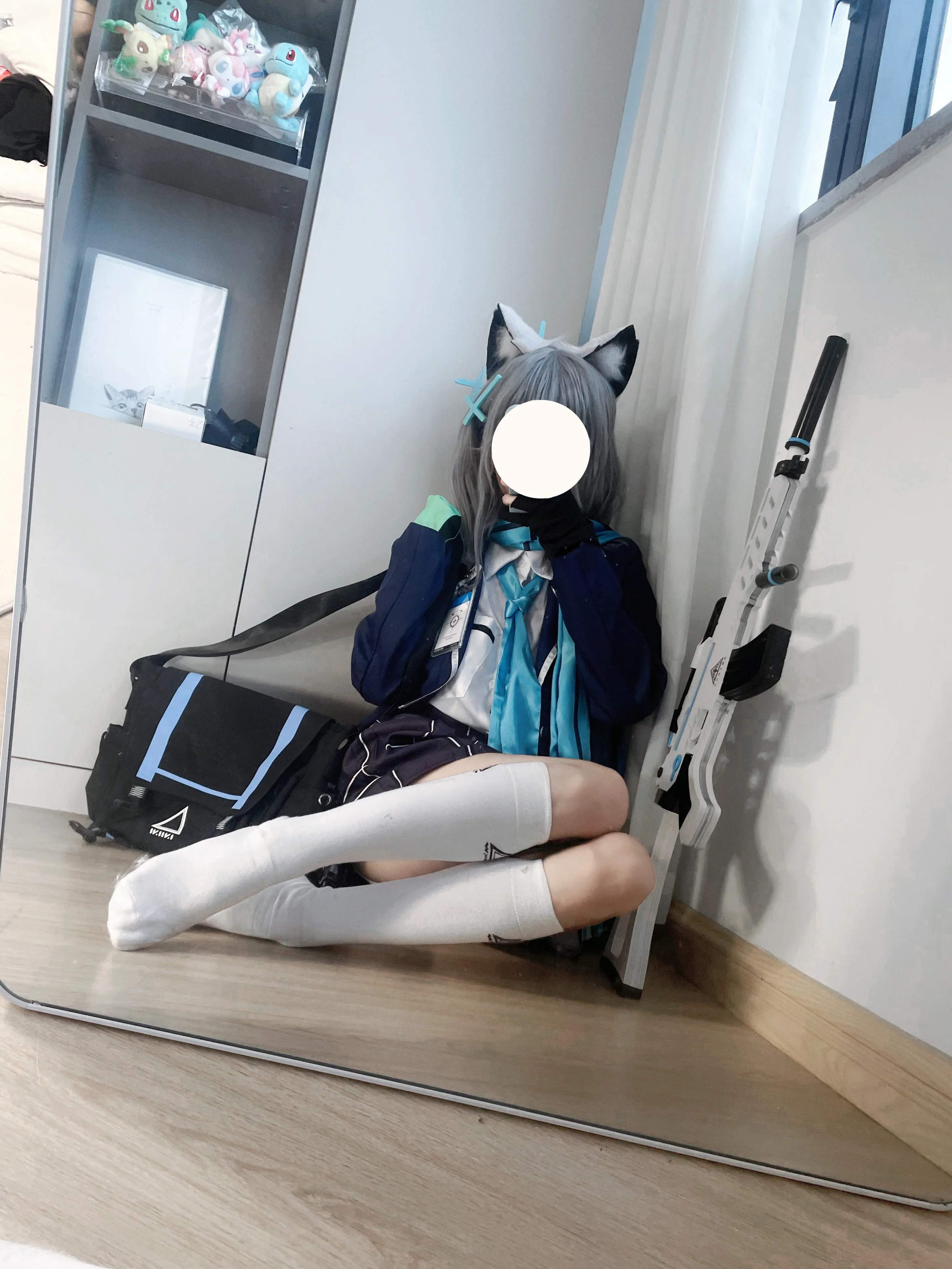 【砂狼白子cos】蔚蓝档案的战术少女日常对镜拍 - 第 3 张