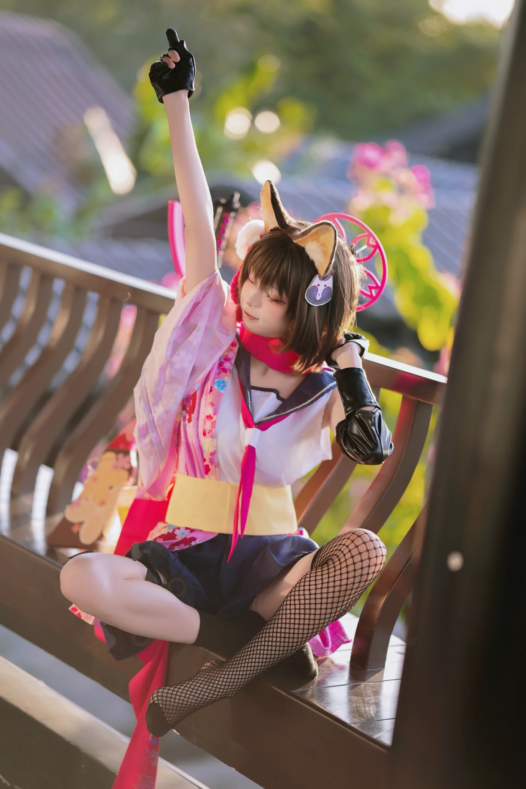 【イズナ コスプレ】ブルーアーカイブの小さな狐、スナイパーだって可愛くいかなくちゃ - 1 枚目