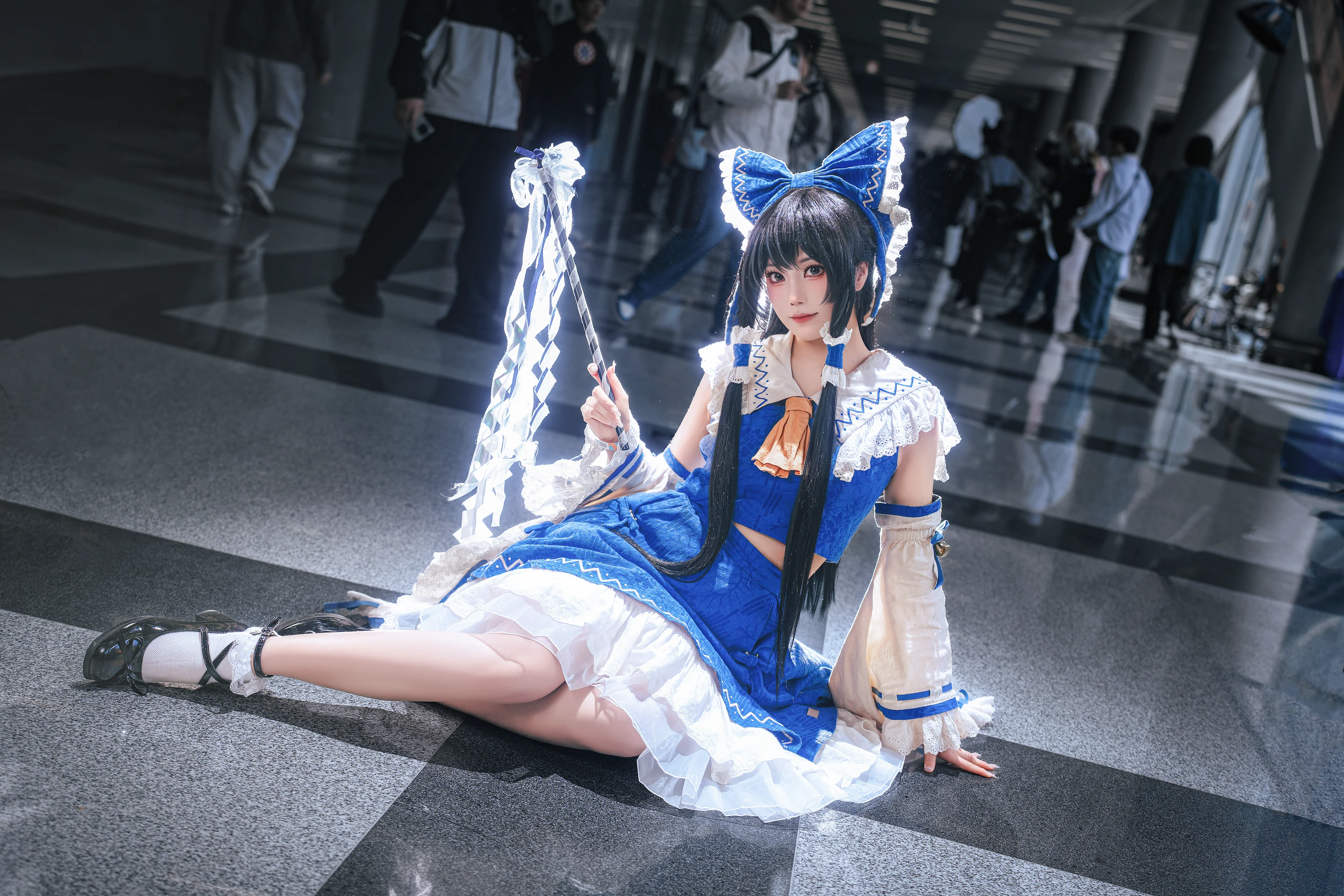 【博丽灵梦cos】青色巫女的灵动，在幻想乡的边界守护宁静 - 第2张