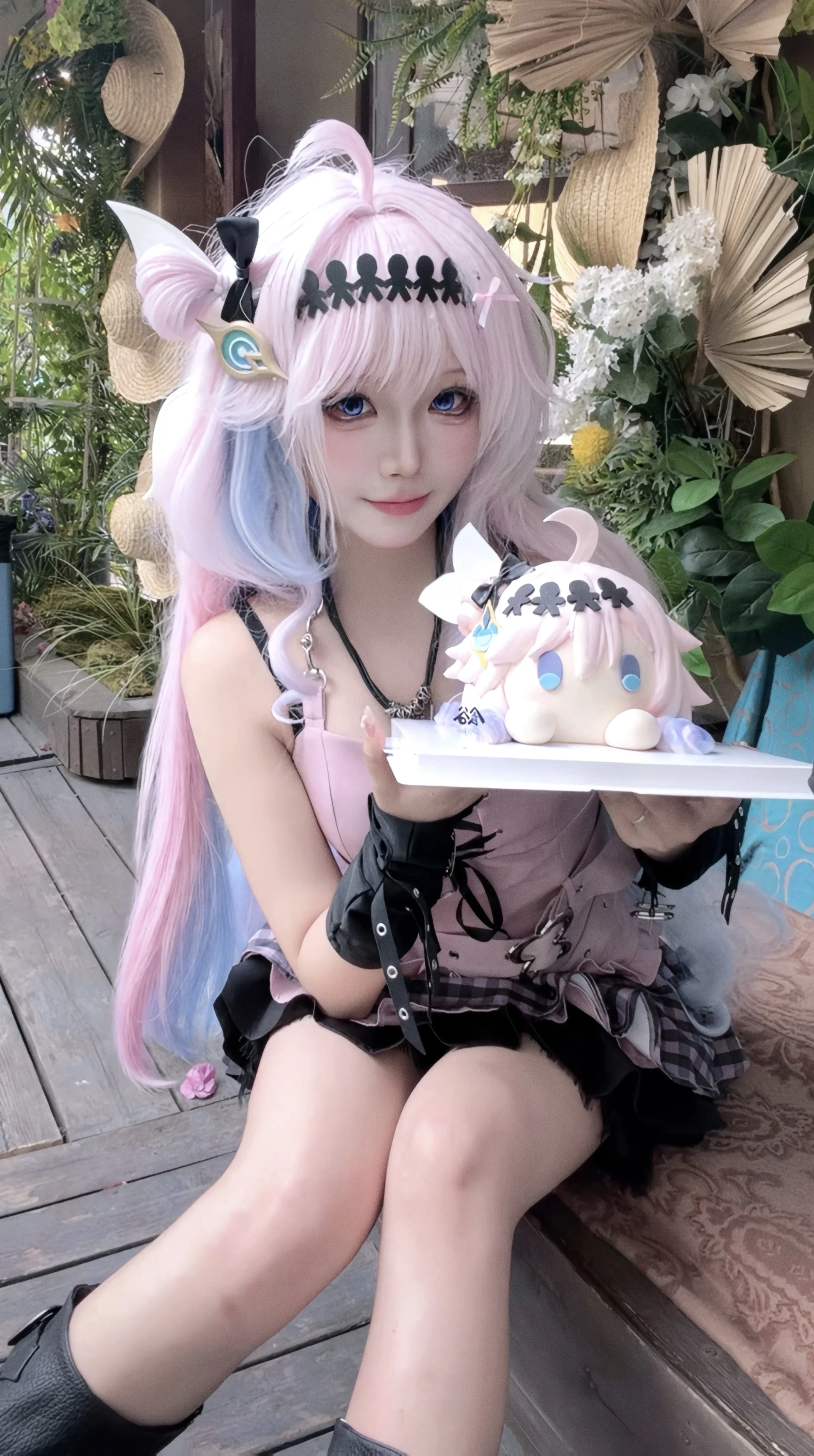 【达妮娅cos】鸣潮里的生日蛋糕时刻 - 第 4 张