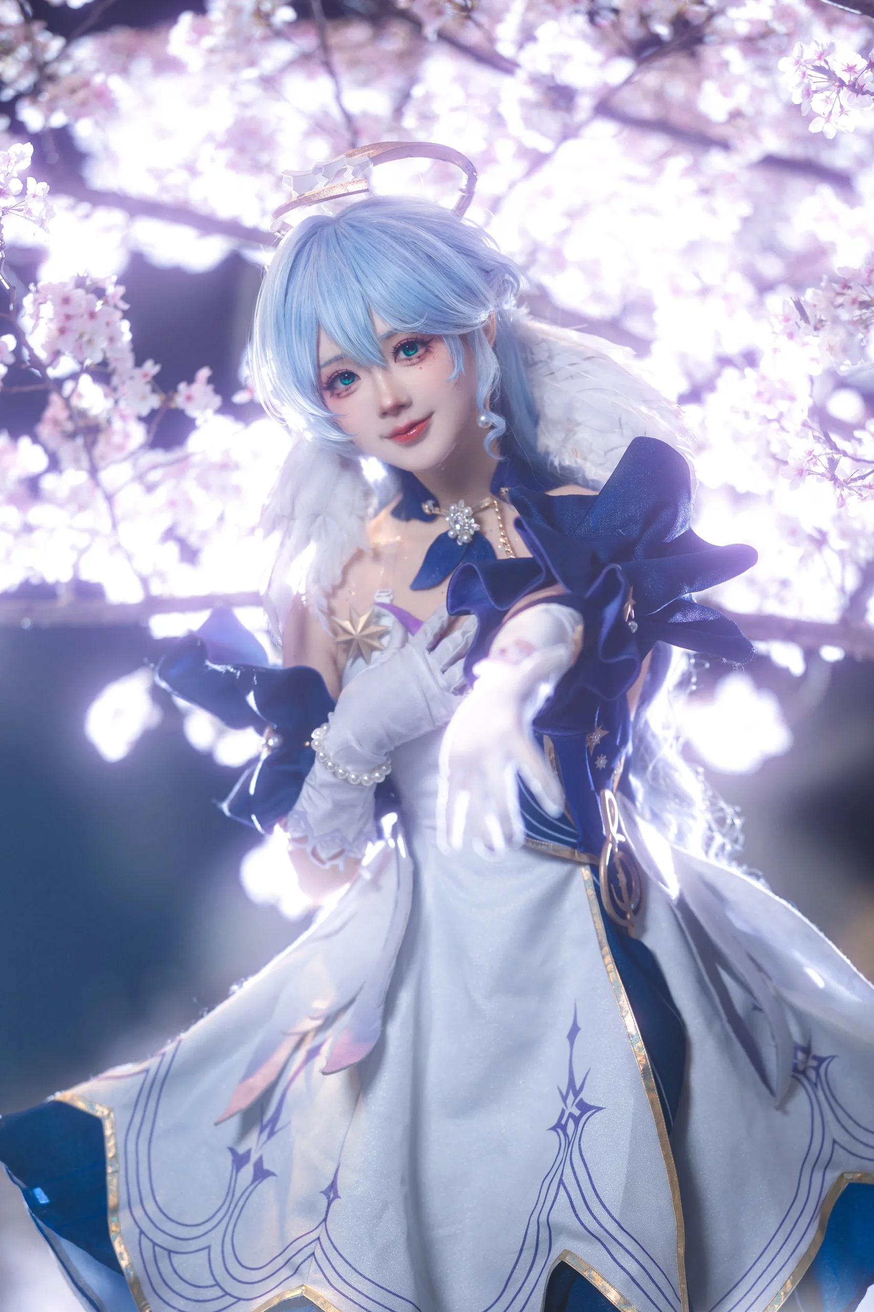 【知更鸟cos】在崩坏星穹铁道夜樱下的灵动瞬间 - 推荐阅读封面