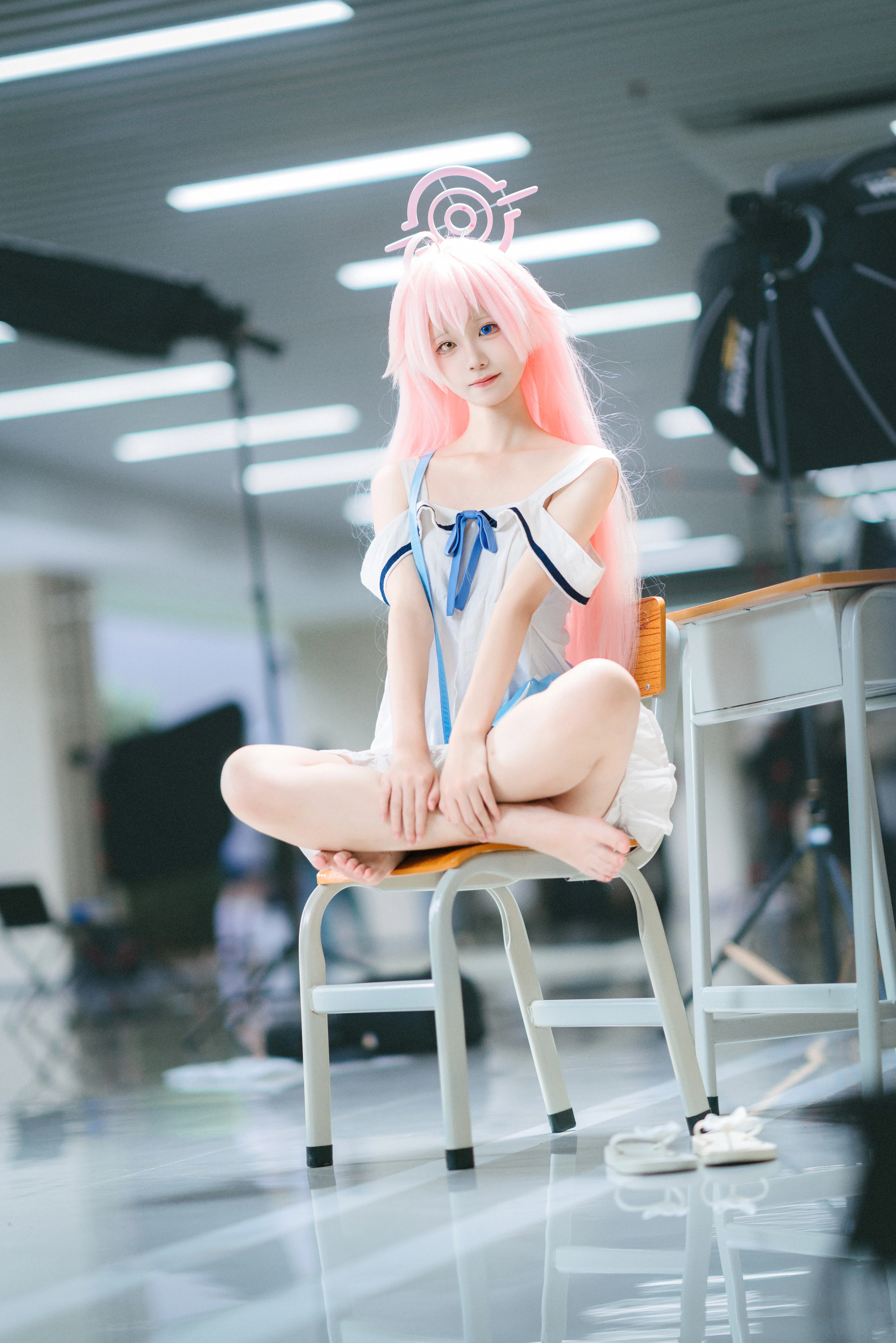 [Takanashi Hoshino cosplay] Blue Archive Swimsuit Version, A Lazy Summer Vibe - Image 5