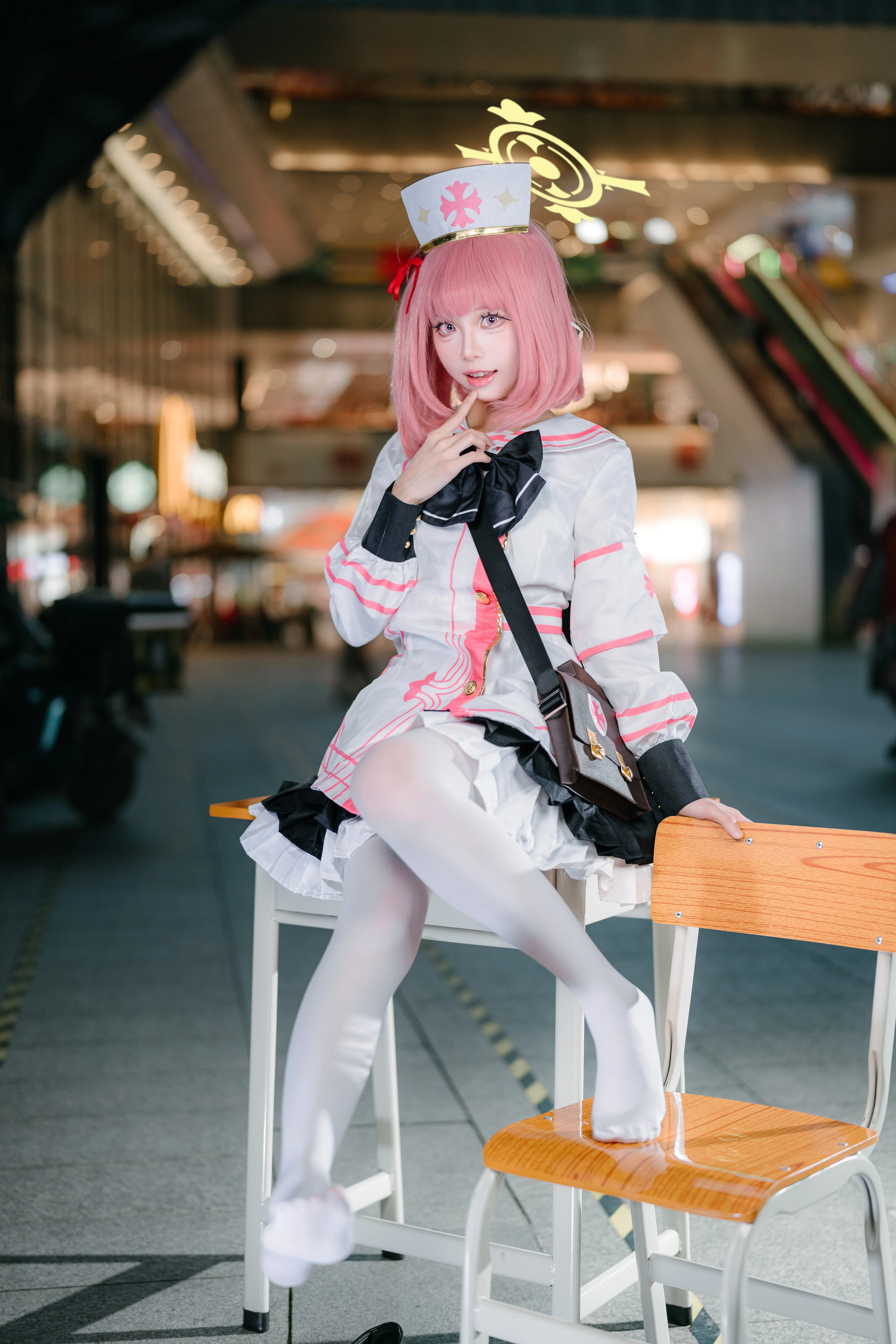 【芹娜cos】蔚藍檔案裡的三一綜合學園小護士來啦 - 第 2 張