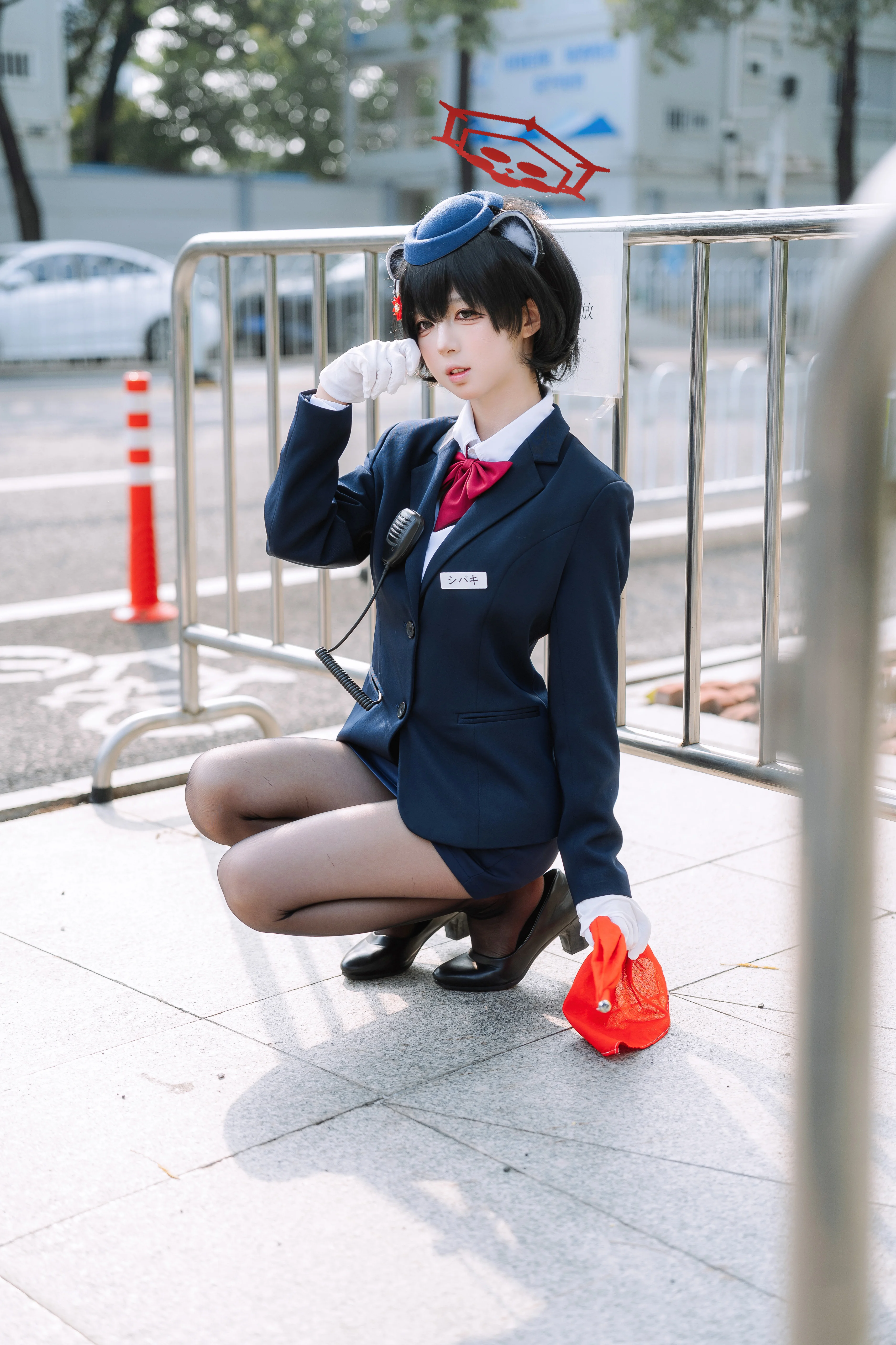 【導遊椿cos】蔚藍檔案冬日街拍，紅色訊號旗的指揮日常 - 第 4 張