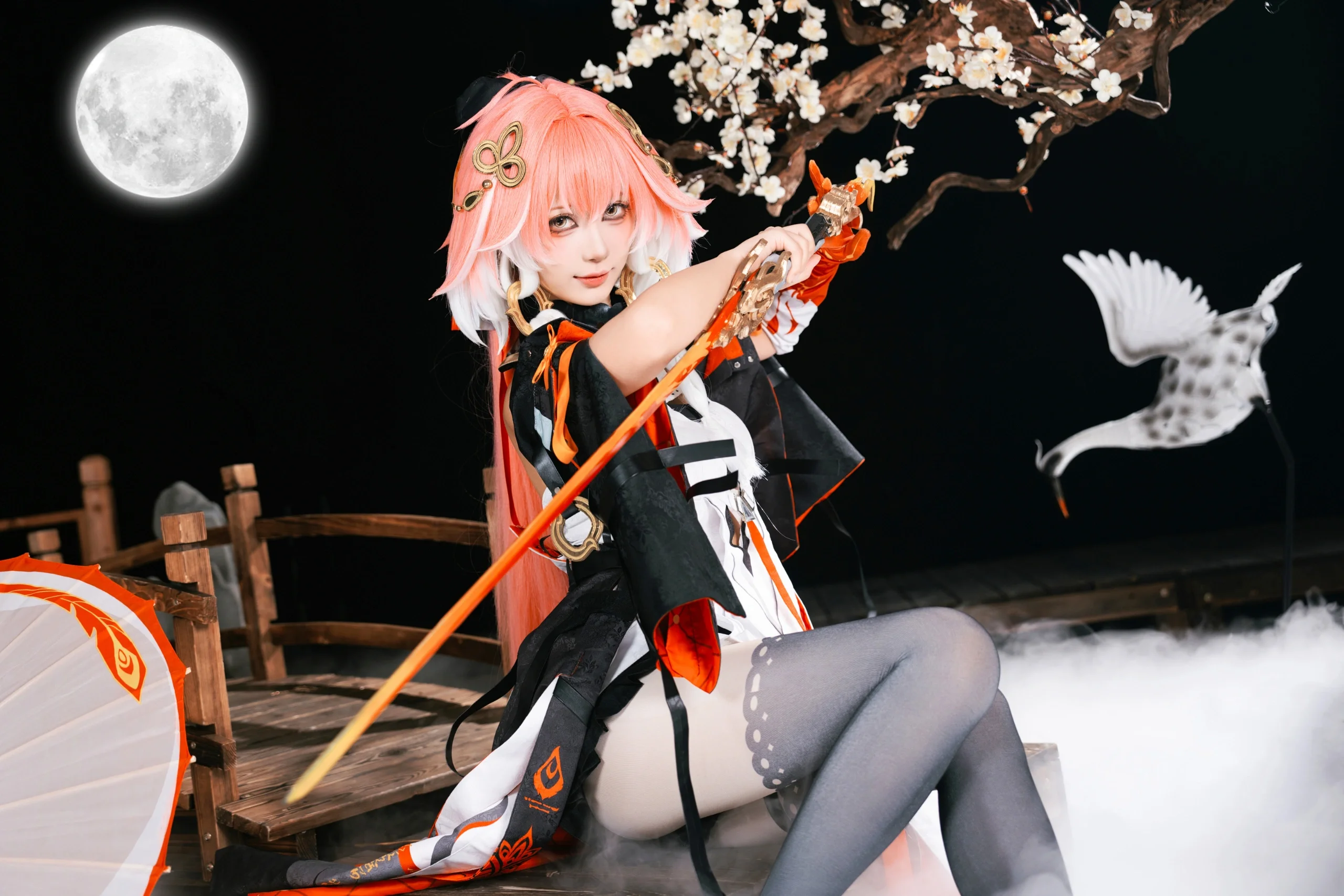【长离cos】月下执伞落子，鸣潮中的静谧回眸 - 第 9 张