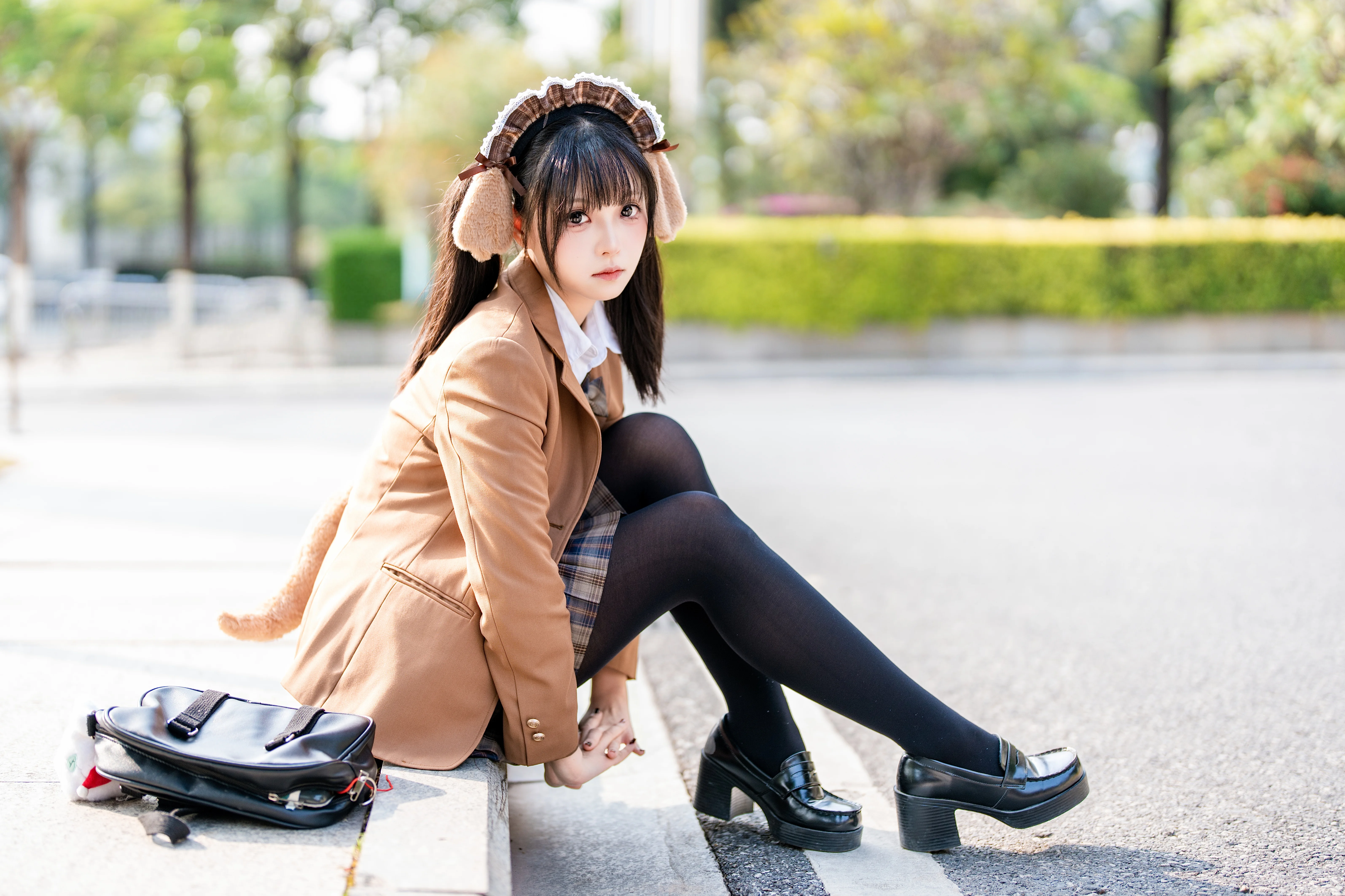 [Caramel-colored JK uniform and Animal Ears] Daily Convention Street Snapshot - Image 4