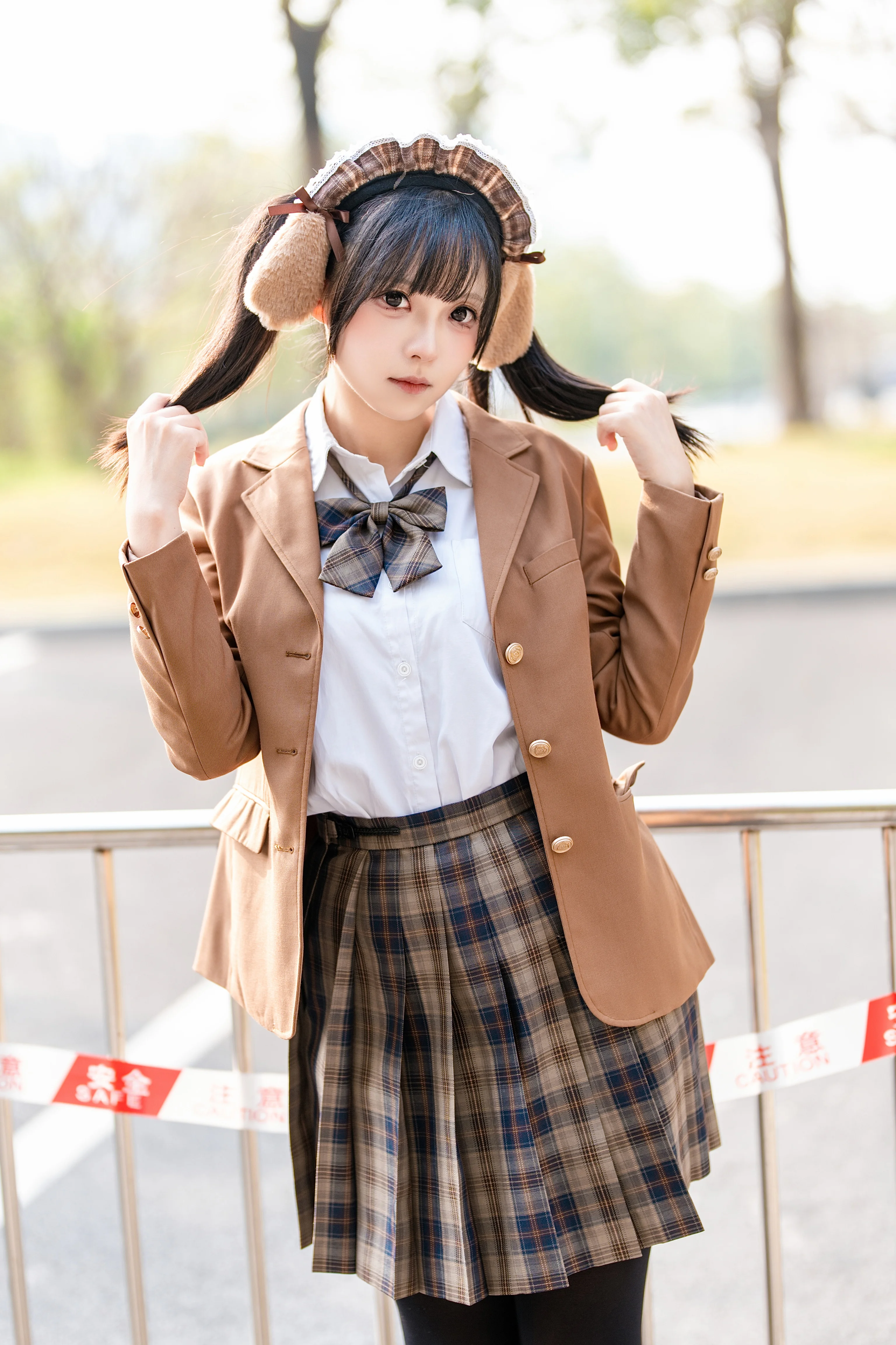[Caramel-colored JK uniform and Animal Ears] Daily Convention Street Snapshot - Image 6