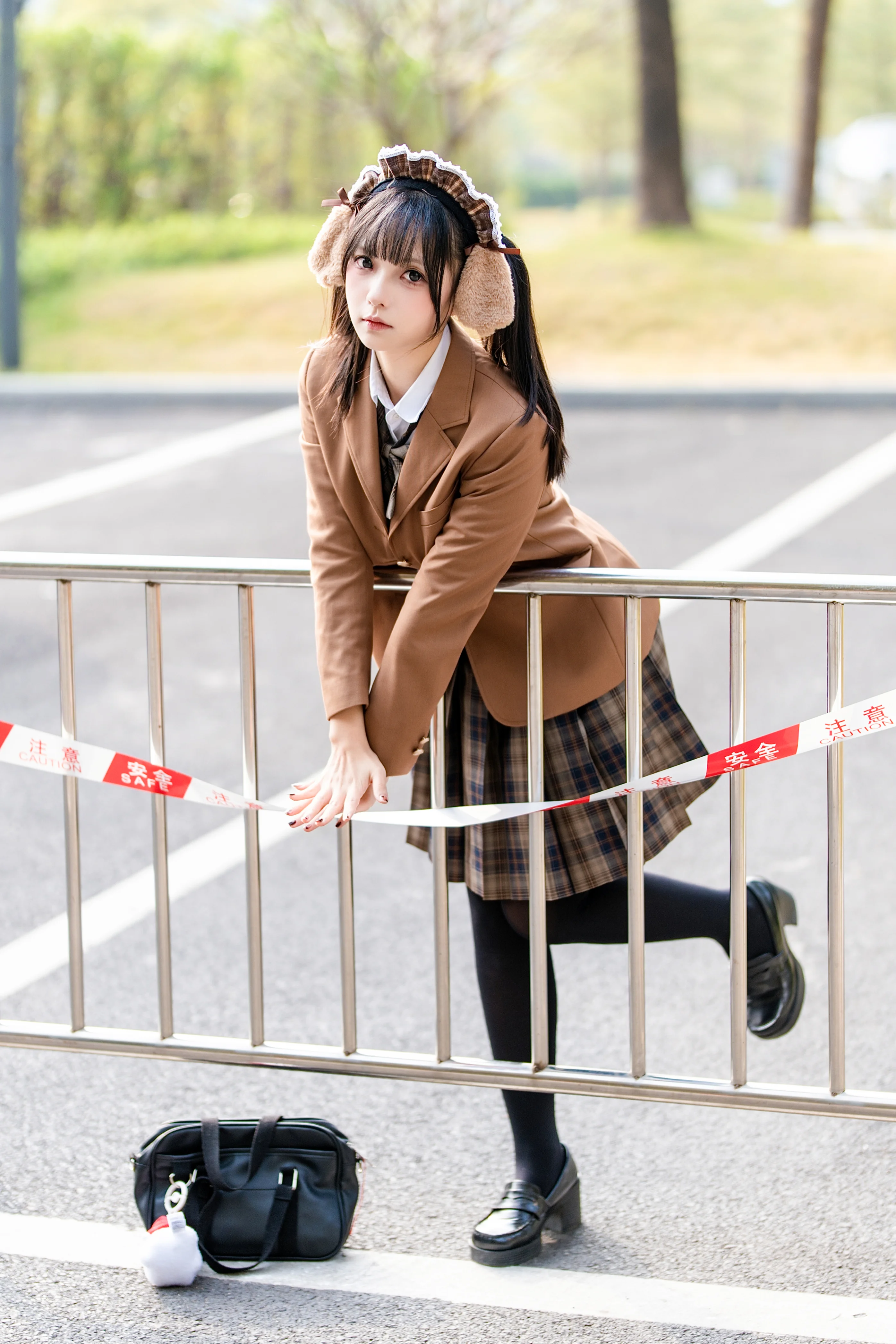 [Caramel-colored JK uniform and Animal Ears] Daily Convention Street Snapshot - Image 9