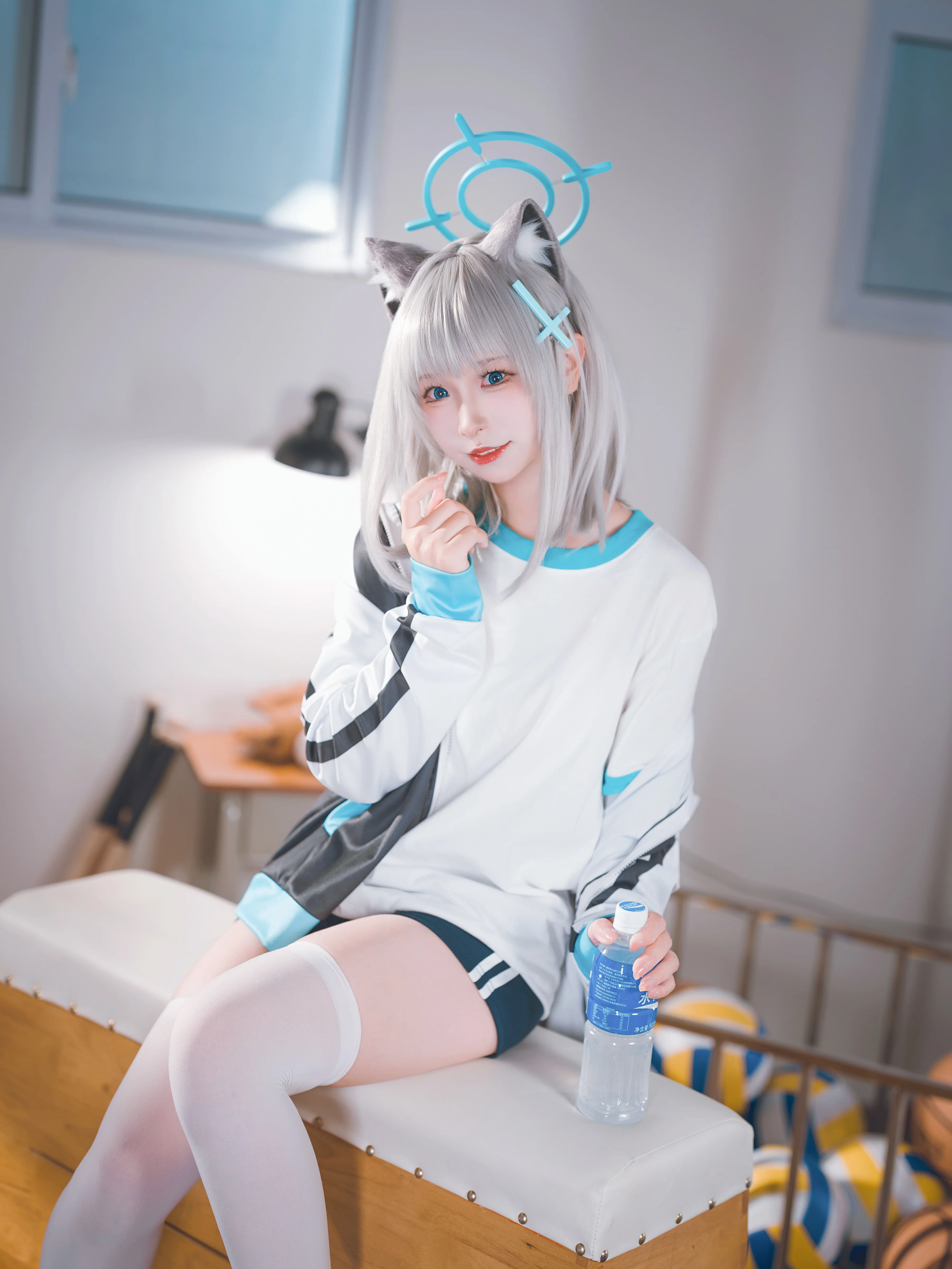 [Sunaōkami Shiroko Cosplay] Blue Archive Gymnastics Uniform — A Refreshing Sporty Daily Life - Image 5