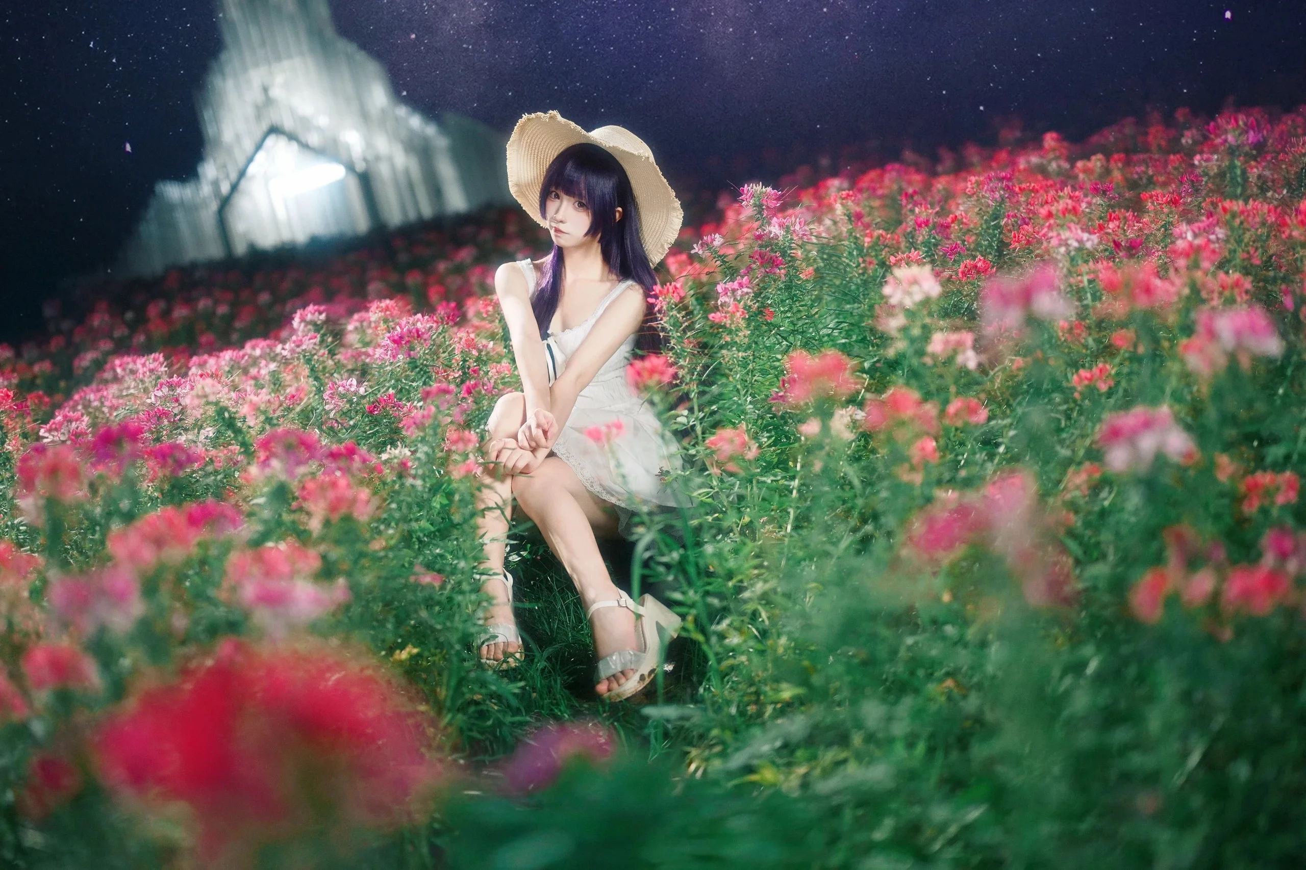 【五更琉璃cos】夜晚花海里的黑猫，透明伞下的二次元少女 - 第 6 张