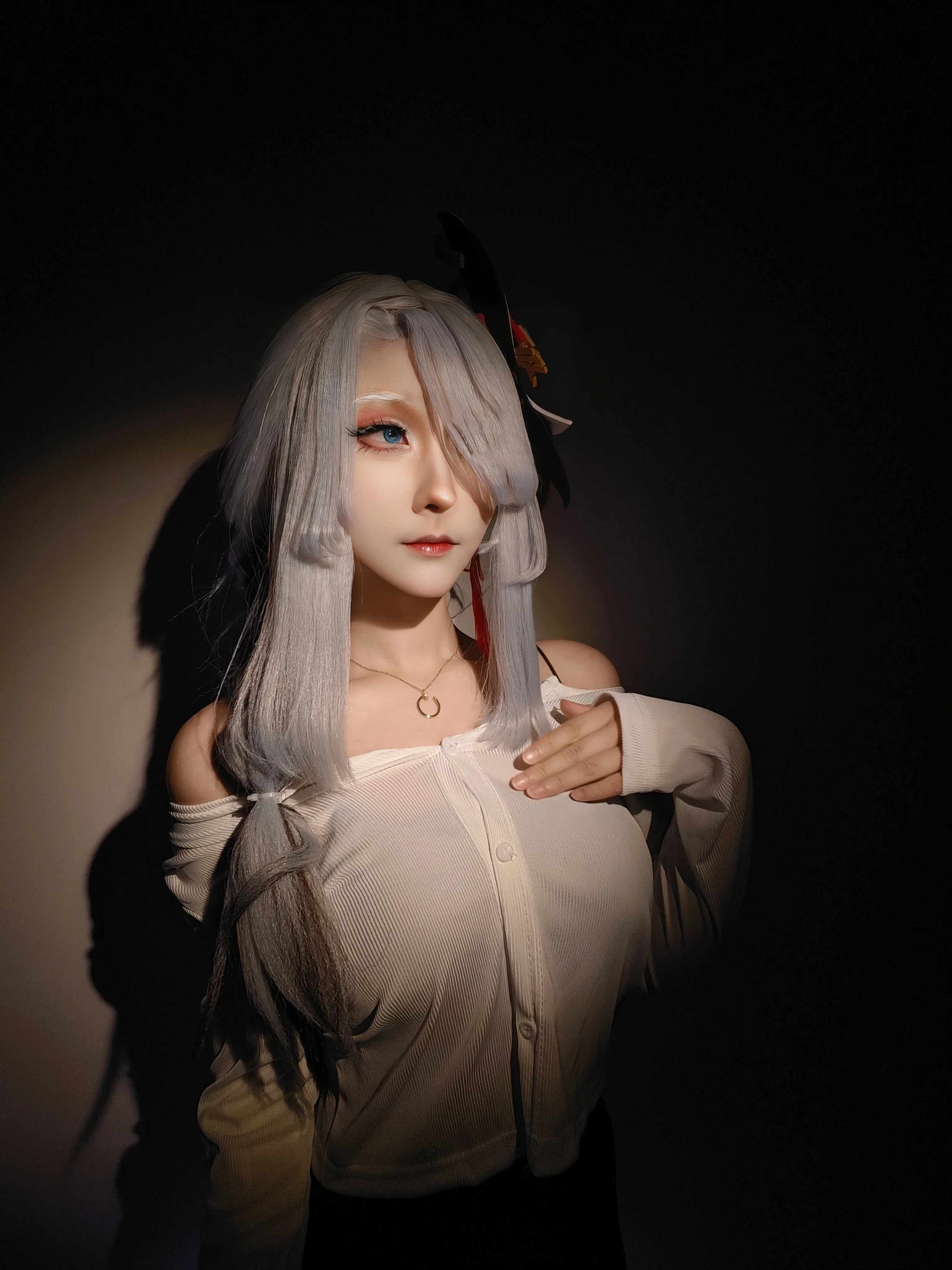 【申鶴 コスプレ】原神のクールな師姉、その優しさの一面 - 2 枚目
