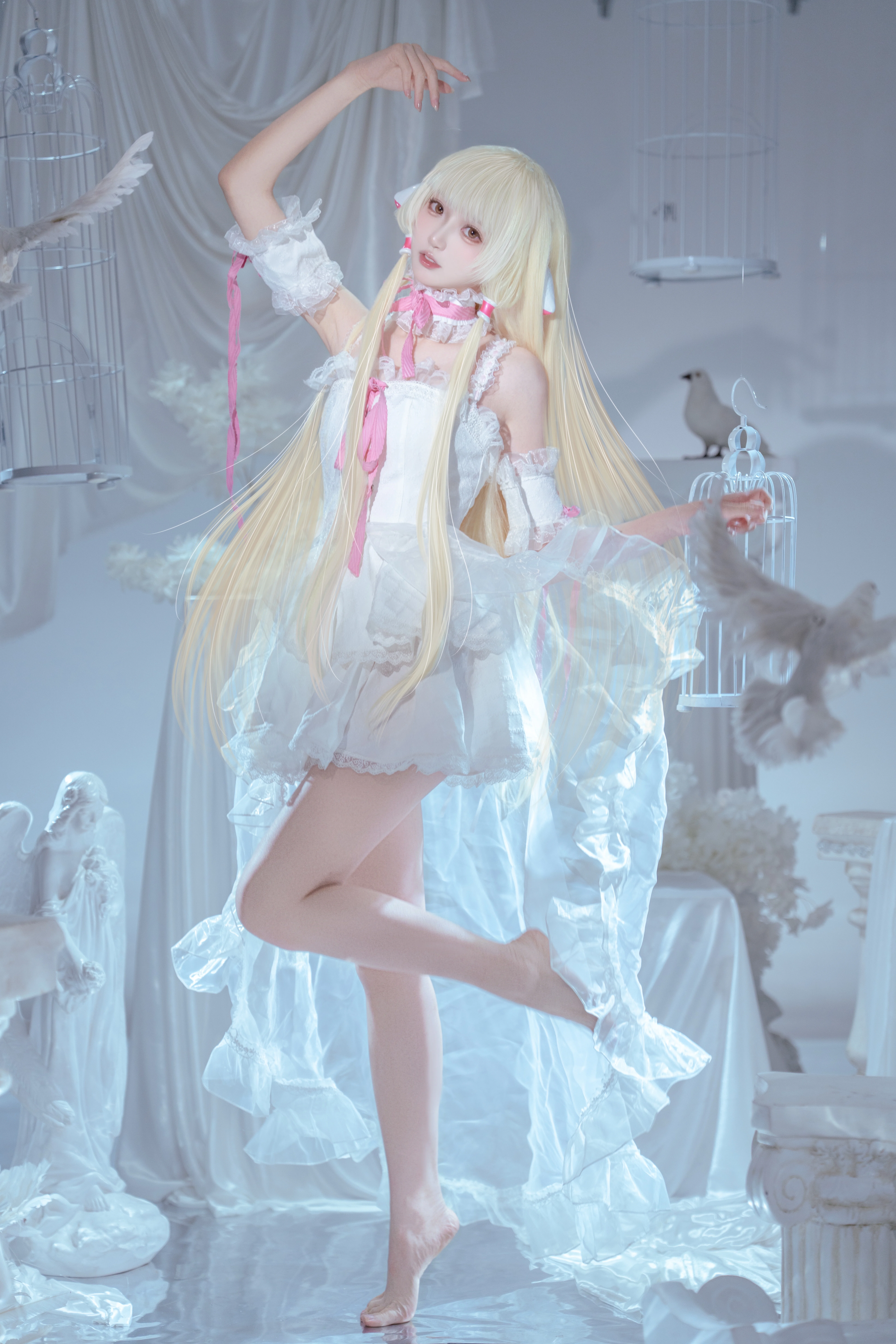 【小叽cos】人形电脑天使心，在纯白羽翼中绽放的纯净光影 封面