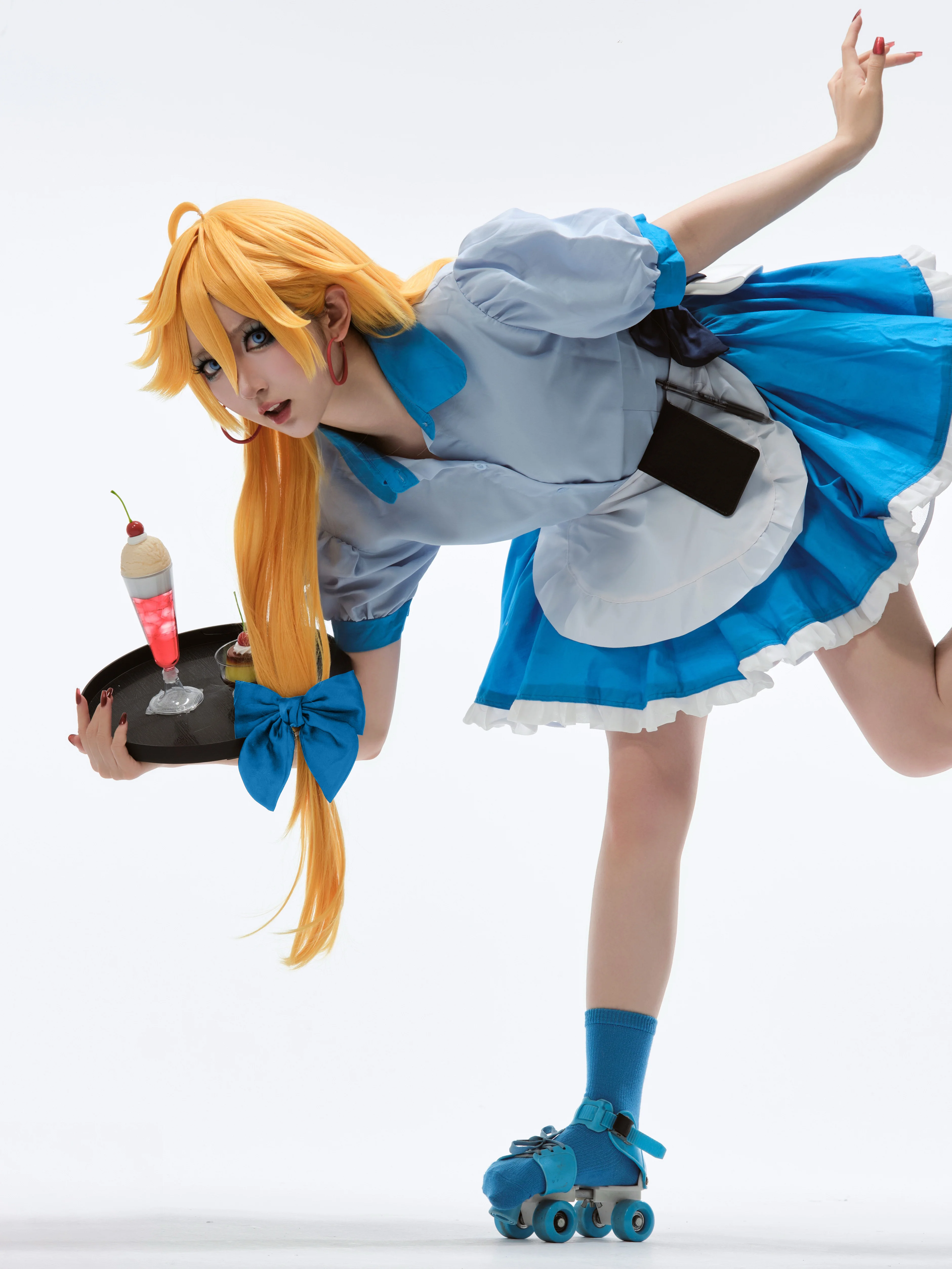 【Panty cos】吊带袜天使里的冷门服务员套 - 第 3 张