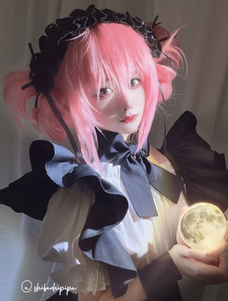 【鸟谷真琴cos】月亮与女仆装，手持月球的日常 - 第 1 张