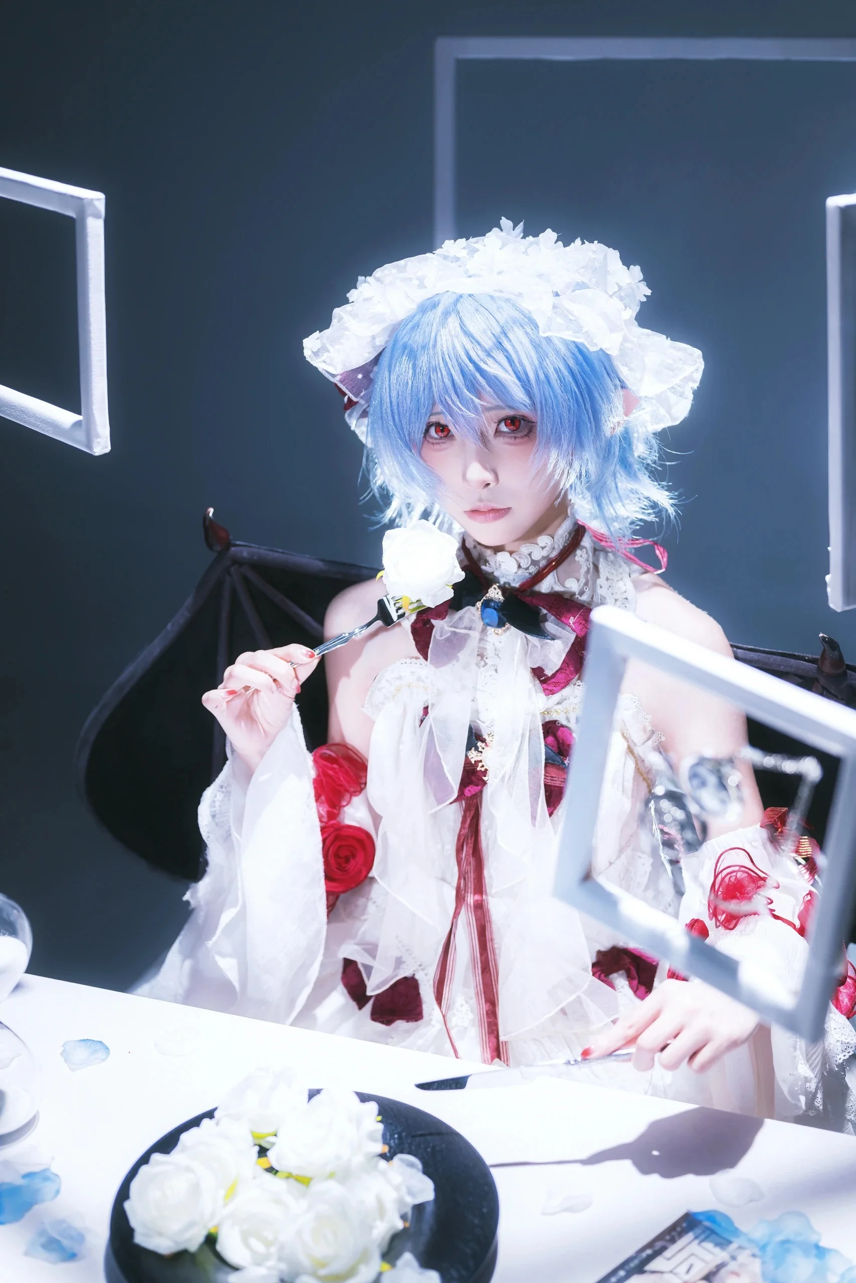 [Remilia cosplay] The Night Queen of the Scarlet Devil Mansion: The Scarlet Moon in Eternal Night - Image 1