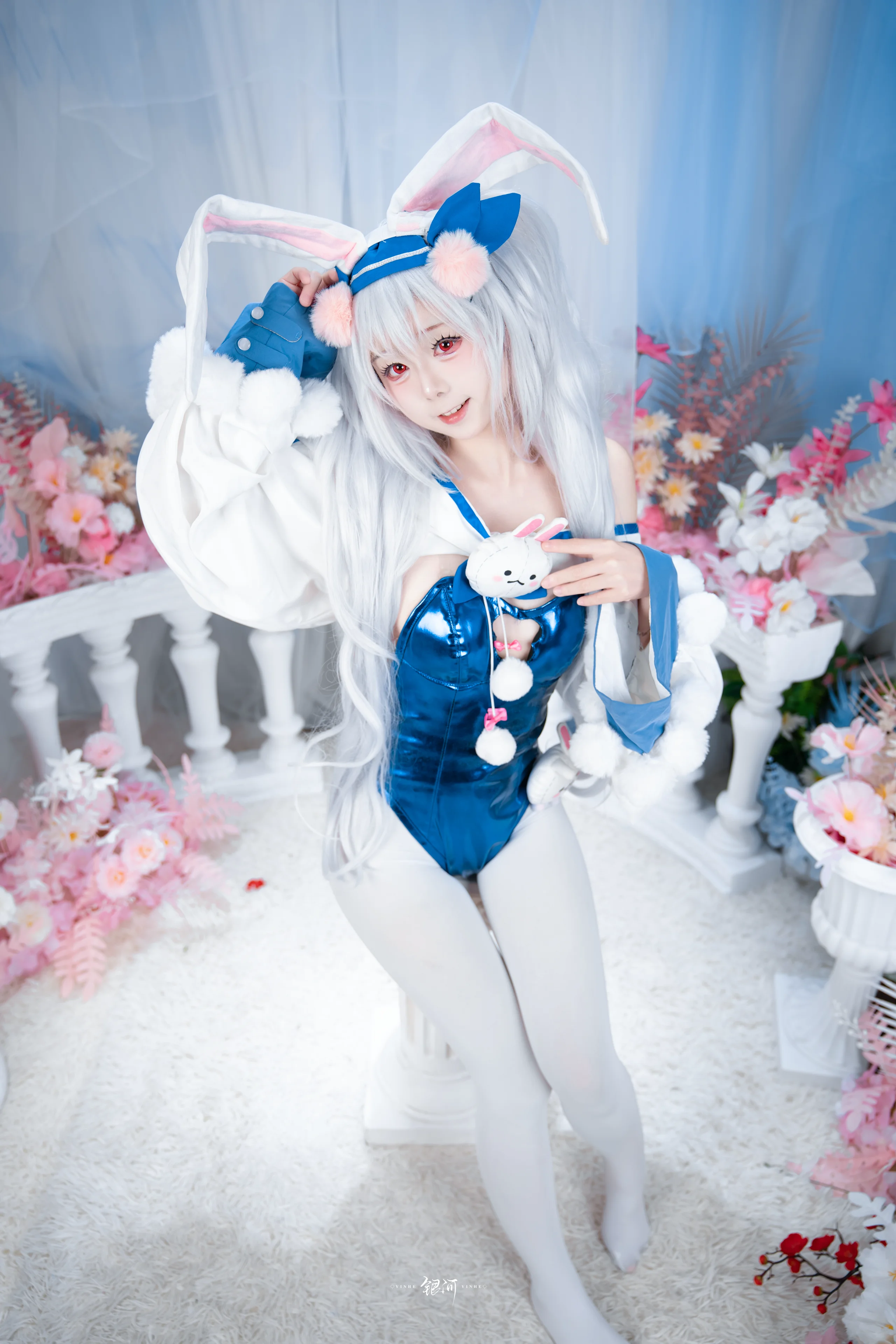 【ラフィー コスプレ】アズールレーン、物憂げな少女の洗練されたスタジオ撮影