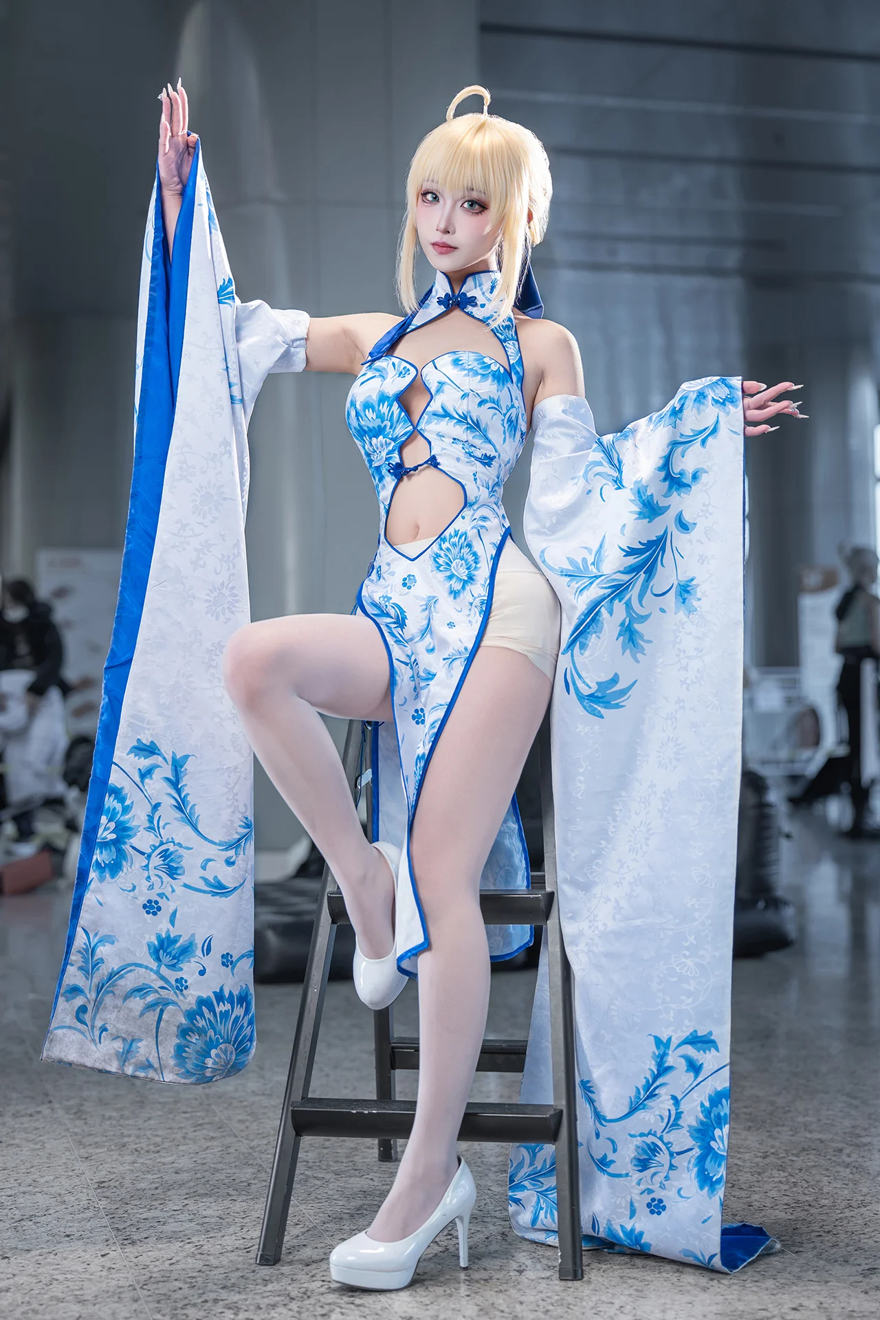 【阿尔托莉雅cos】青花瓷旗袍与Fate的跨界融合 - 第 3 张