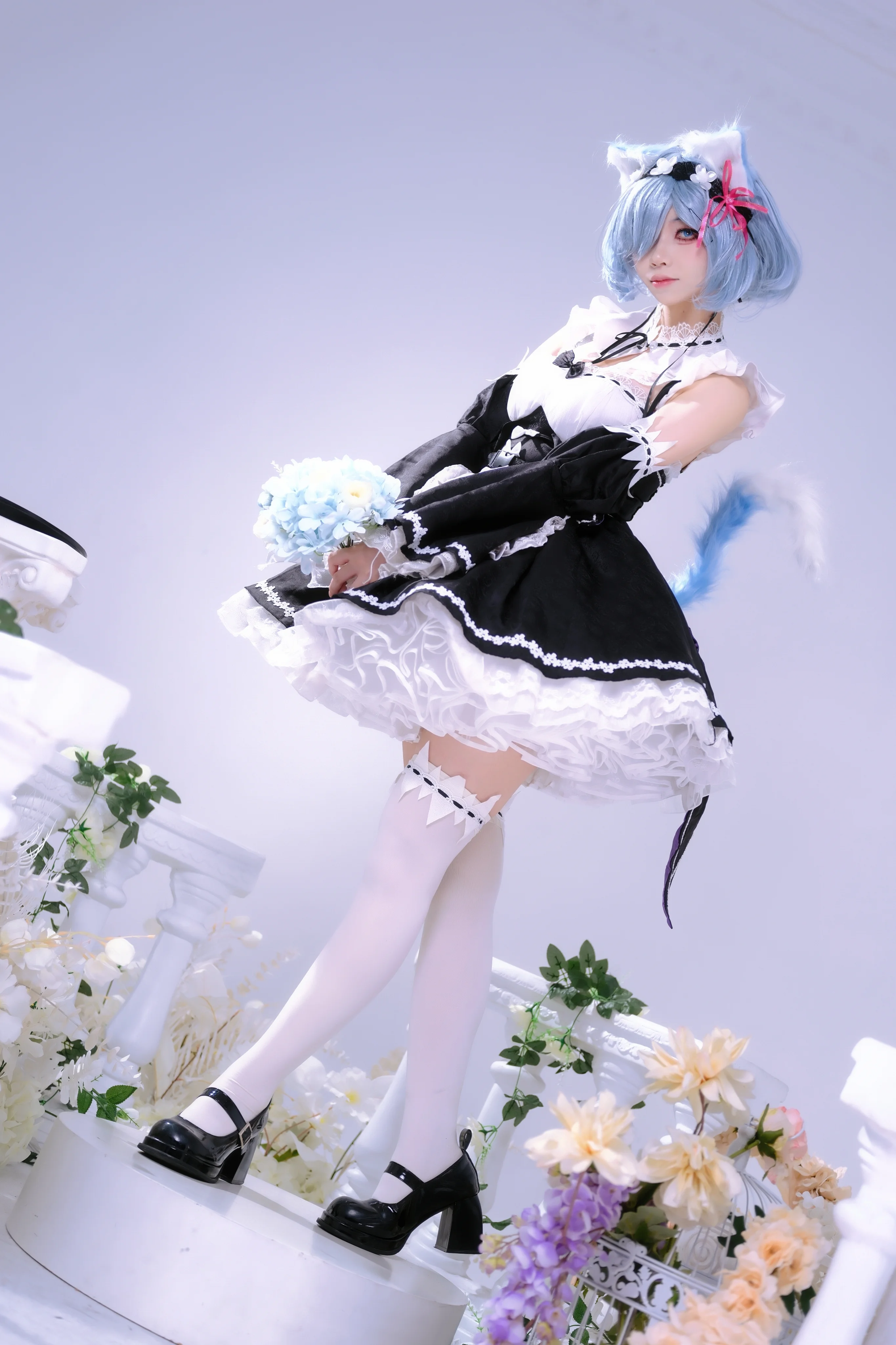 [Rem cosplay] Re:ZERO -Starting Life in Another World- – Cat Eye Maid Outfit Shoot Sharing - Image 1