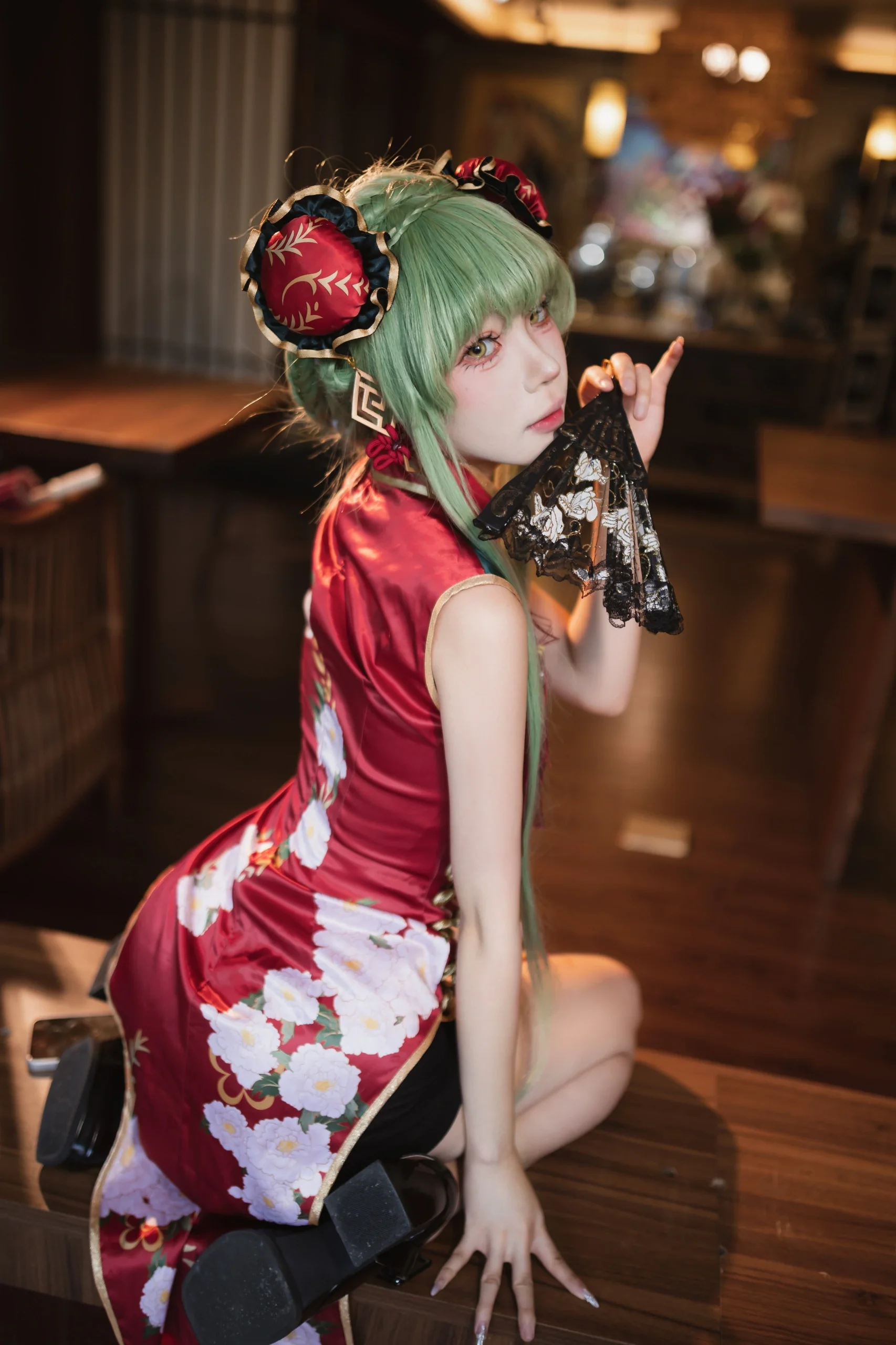 【C.C. cos】魔女旗袍的午后茶歇，鲁鲁修里的永恒魔女 - 第 1 张