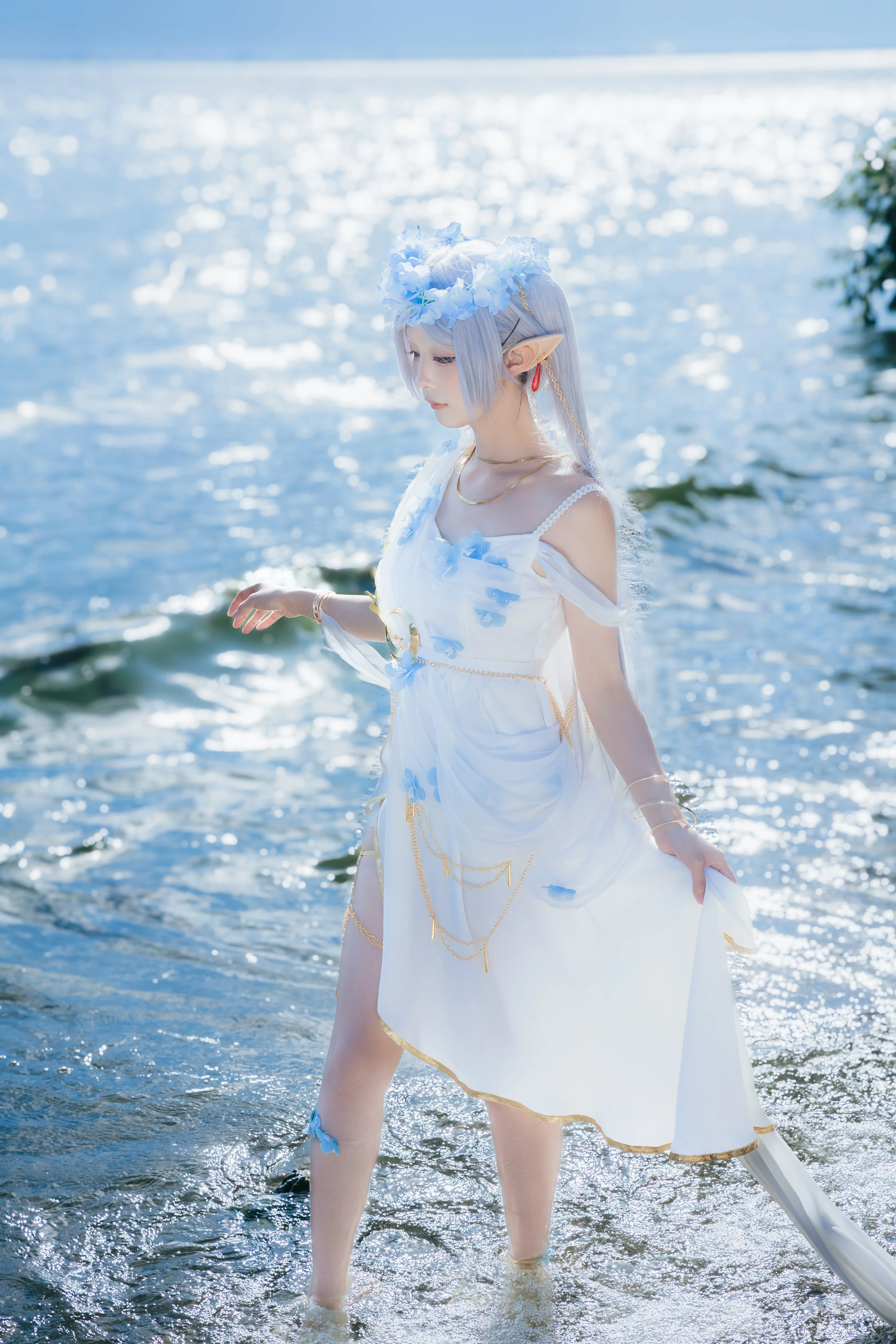 【芙莉莲cos】在阳光湖畔邂逅神谕少女 - 第 11 张