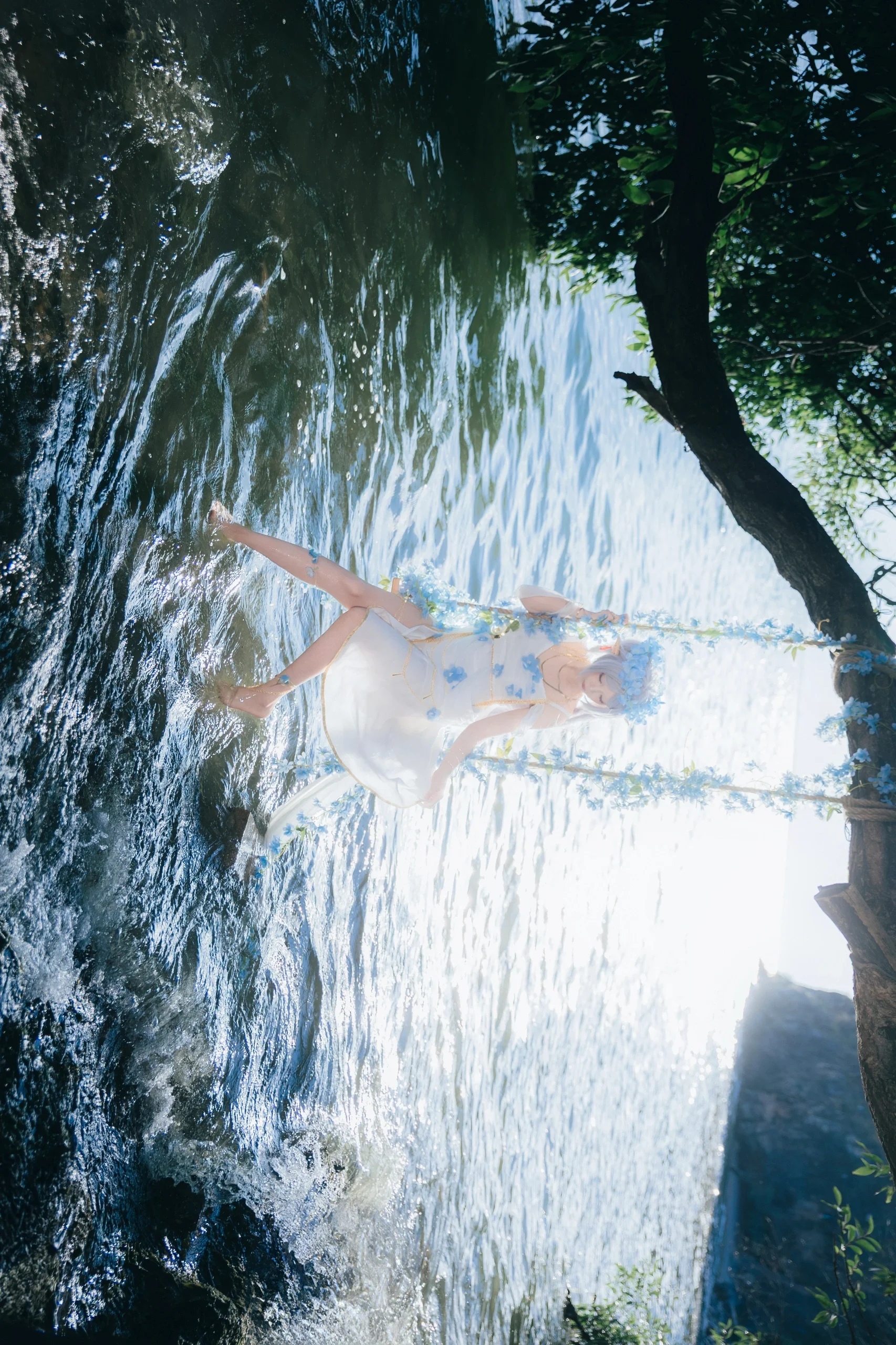 【芙莉莲cos】在阳光湖畔邂逅神谕少女 - 第 3 张