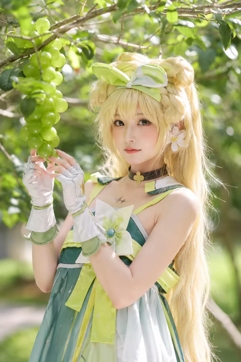 【维里奈cos】在繁花与葡萄间，邂逅维神的灵动 - 第4张