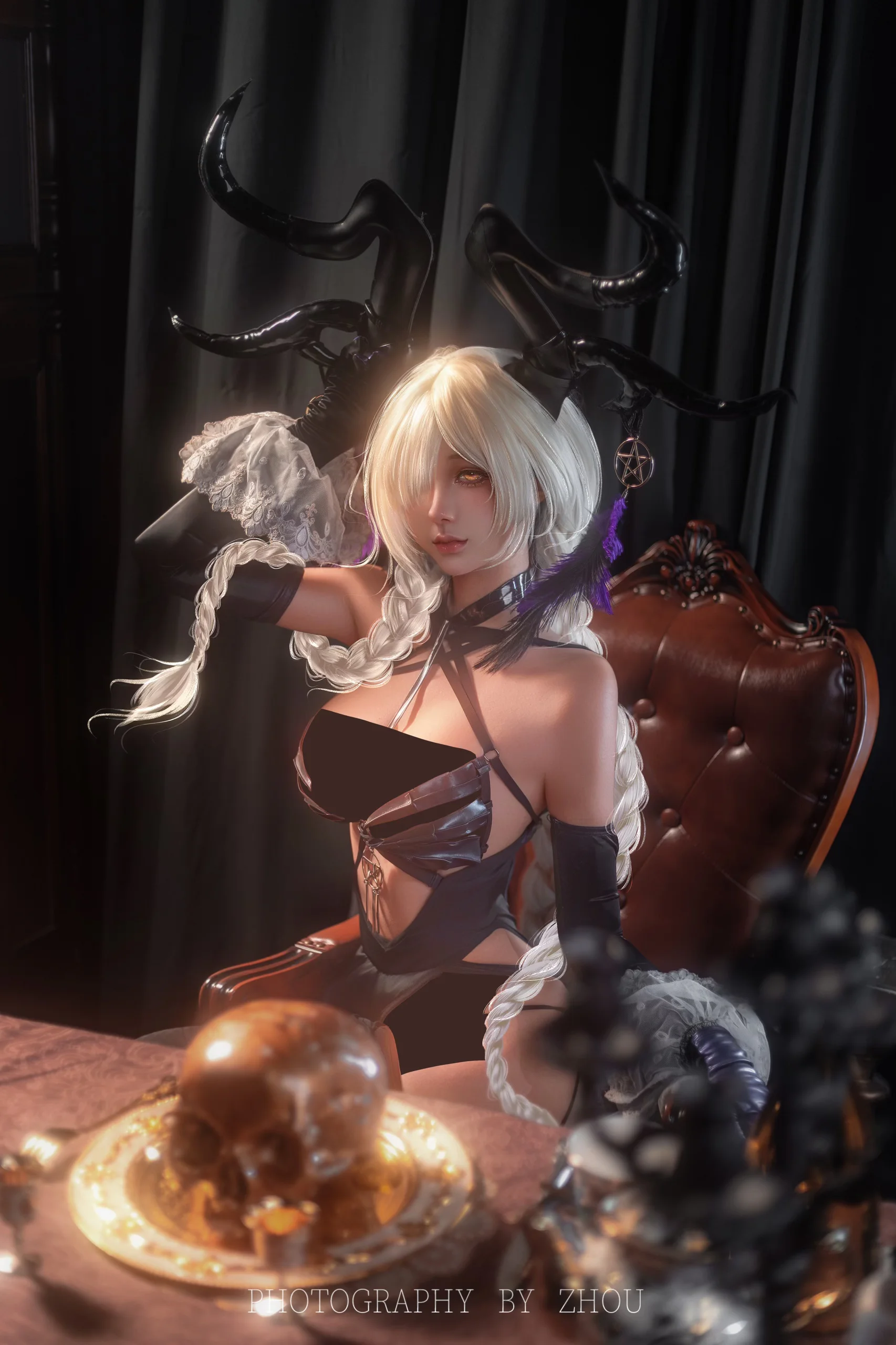 [Owari cosplay] Azur Lane Demon King Descends: An Authoritative Gaze in the Dark Night - Image 2