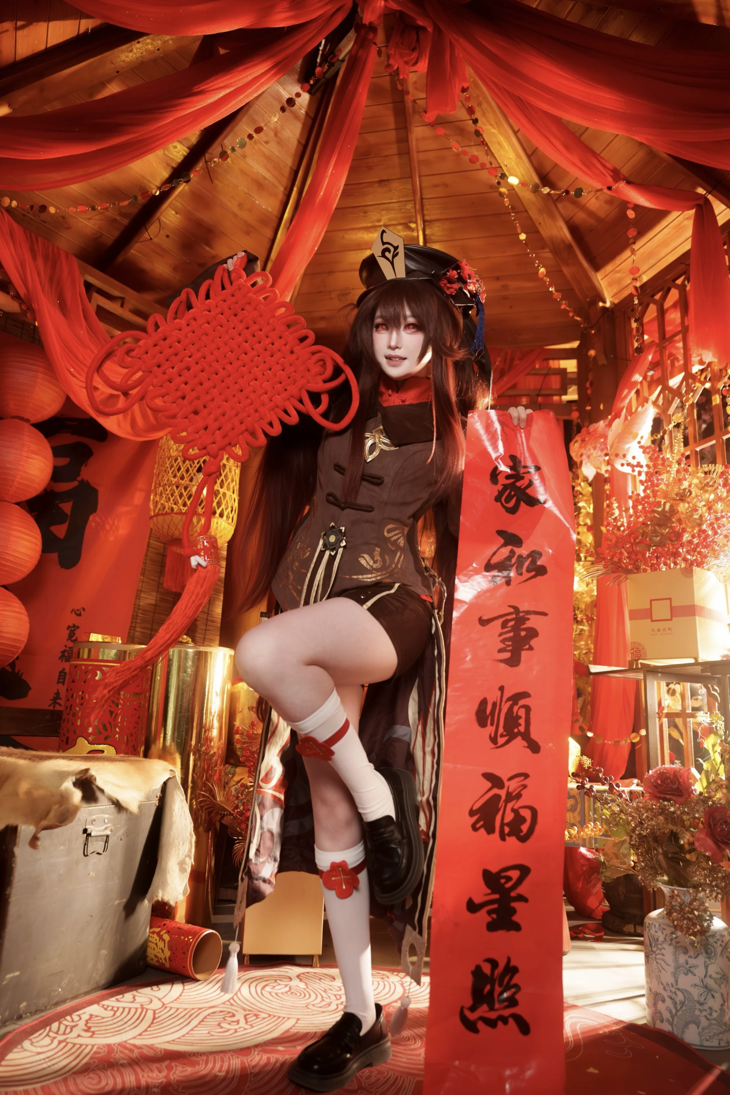 【胡桃cos】新年红火，胡堂主来给大家拜年啦 - 第 1 张