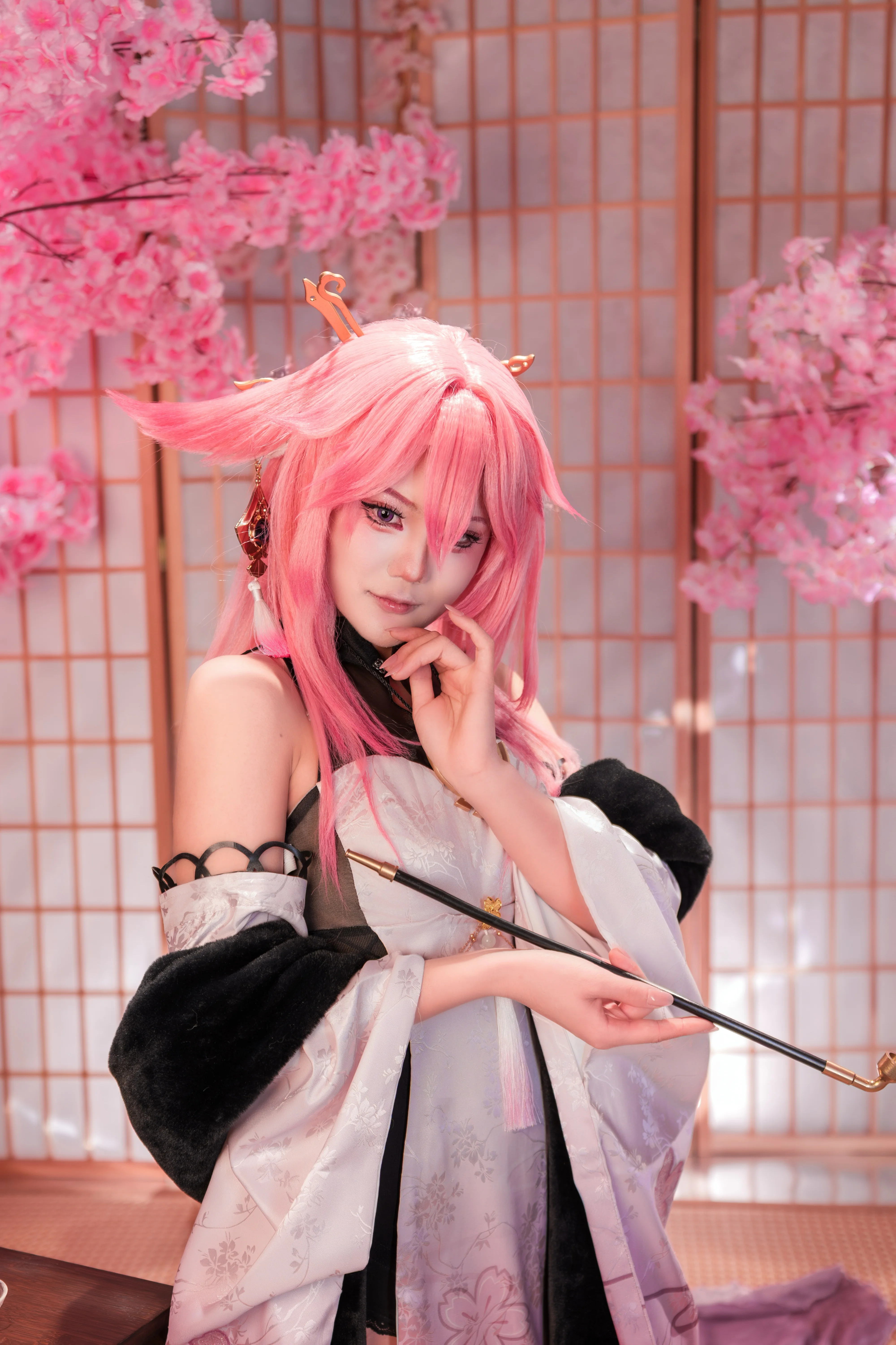 【八重神子cos】鳴神大社的粉色狐仙，同人自搭呈現靈動畫卷 - 第 2 張
