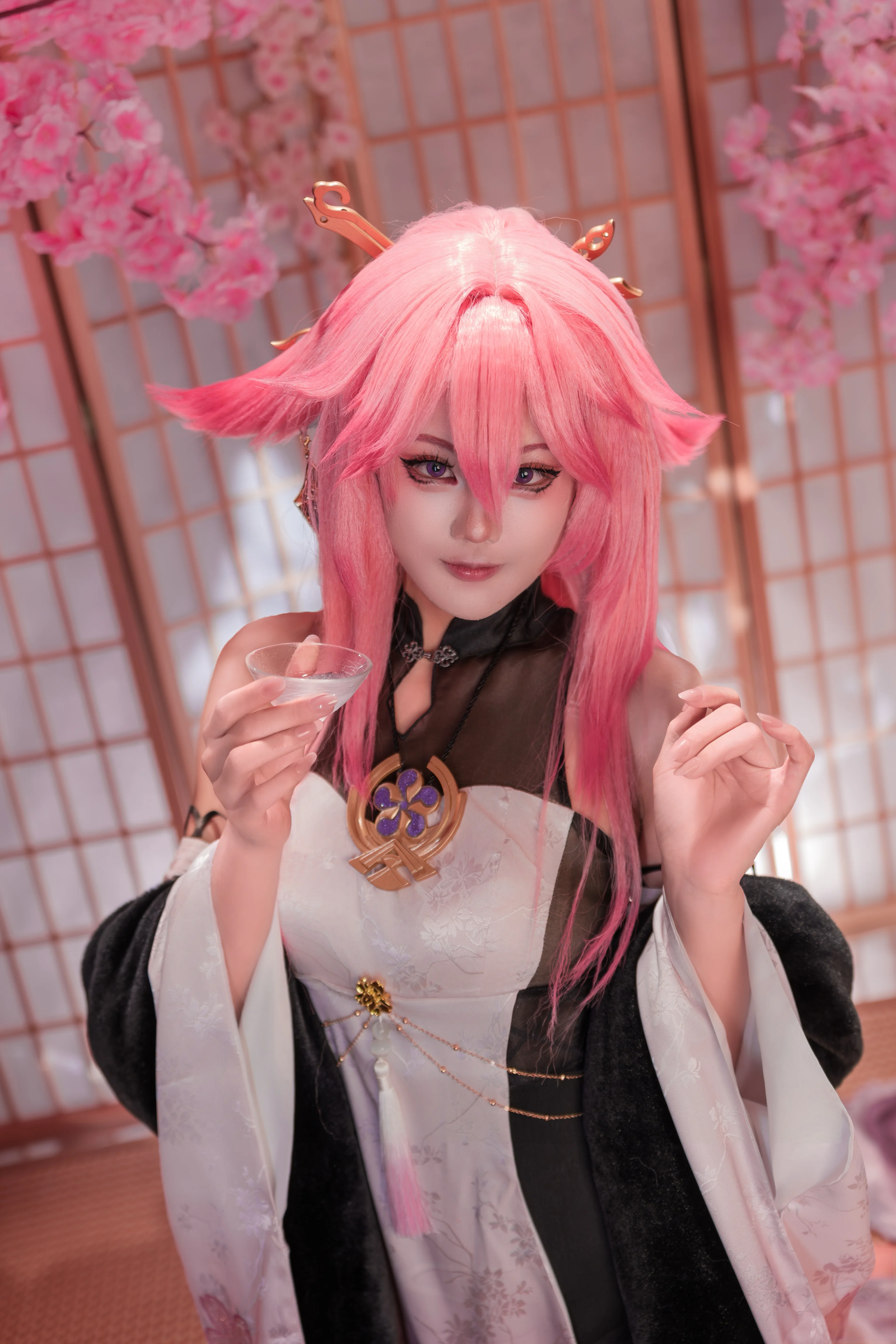 【八重神子cos】鳴神大社的粉色狐仙，同人自搭呈現靈動畫卷 - 第 4 張